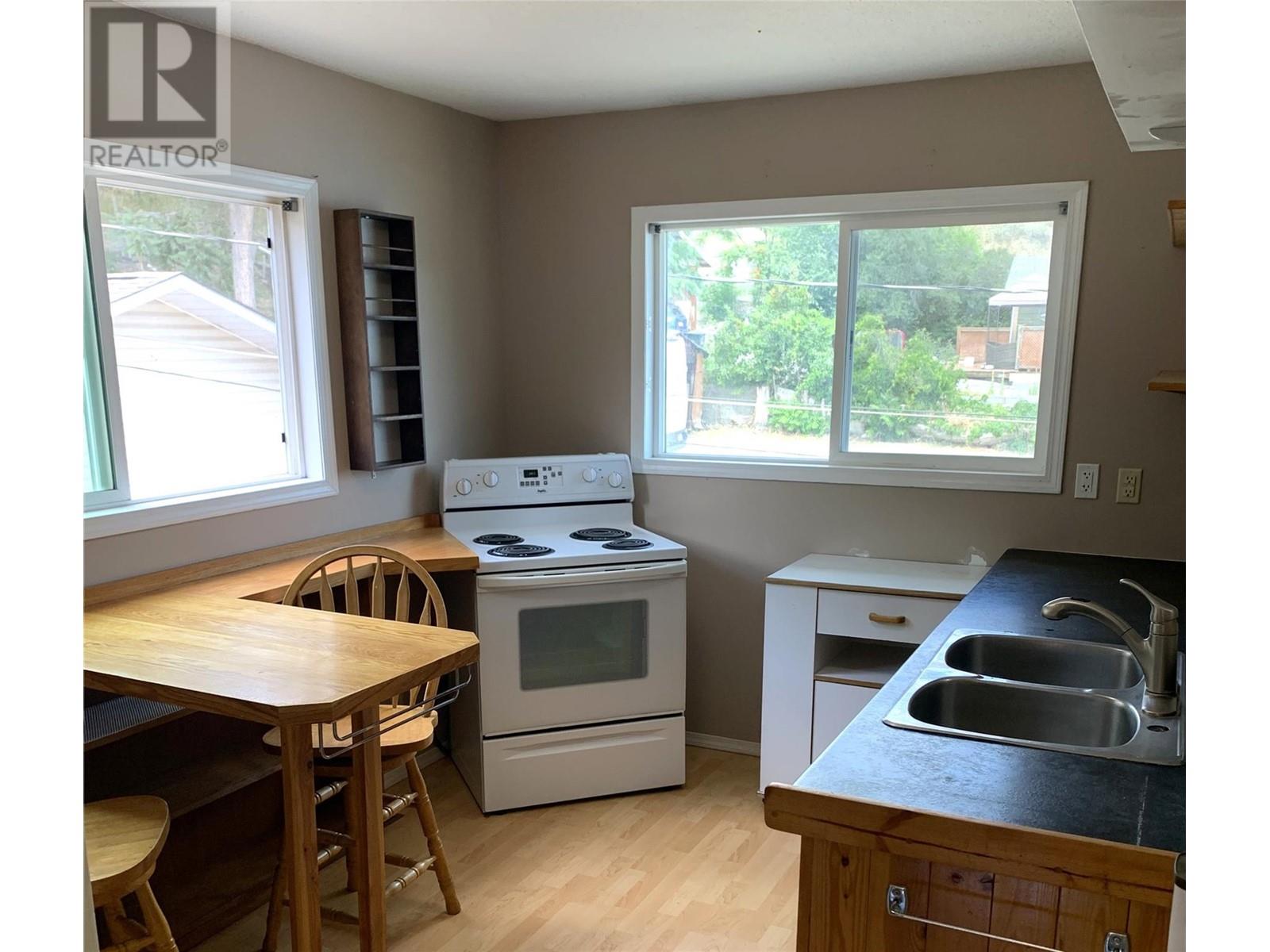 6404 Spartan Street, Oliver, British Columbia  V0H 1T6 - Photo 39 - 10351564
