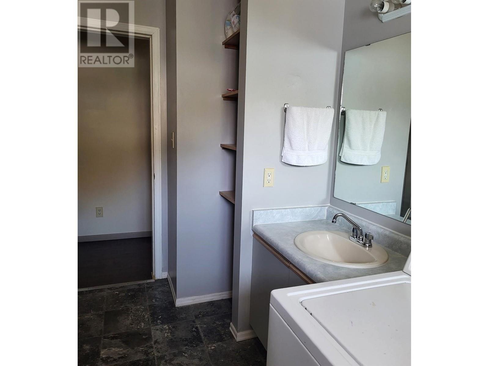 6404 Spartan Street, Oliver, British Columbia  V0H 1T6 - Photo 49 - 10351564