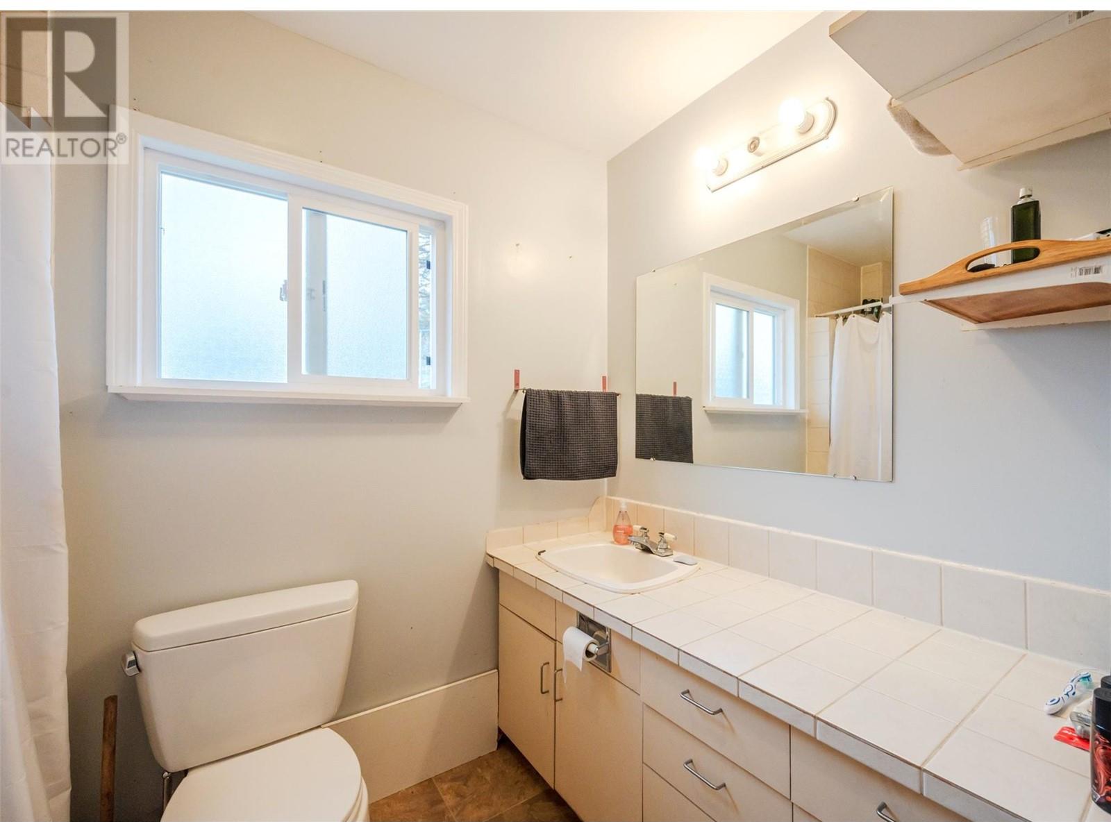 6404 Spartan Street, Oliver, British Columbia  V0H 1T6 - Photo 61 - 10351564
