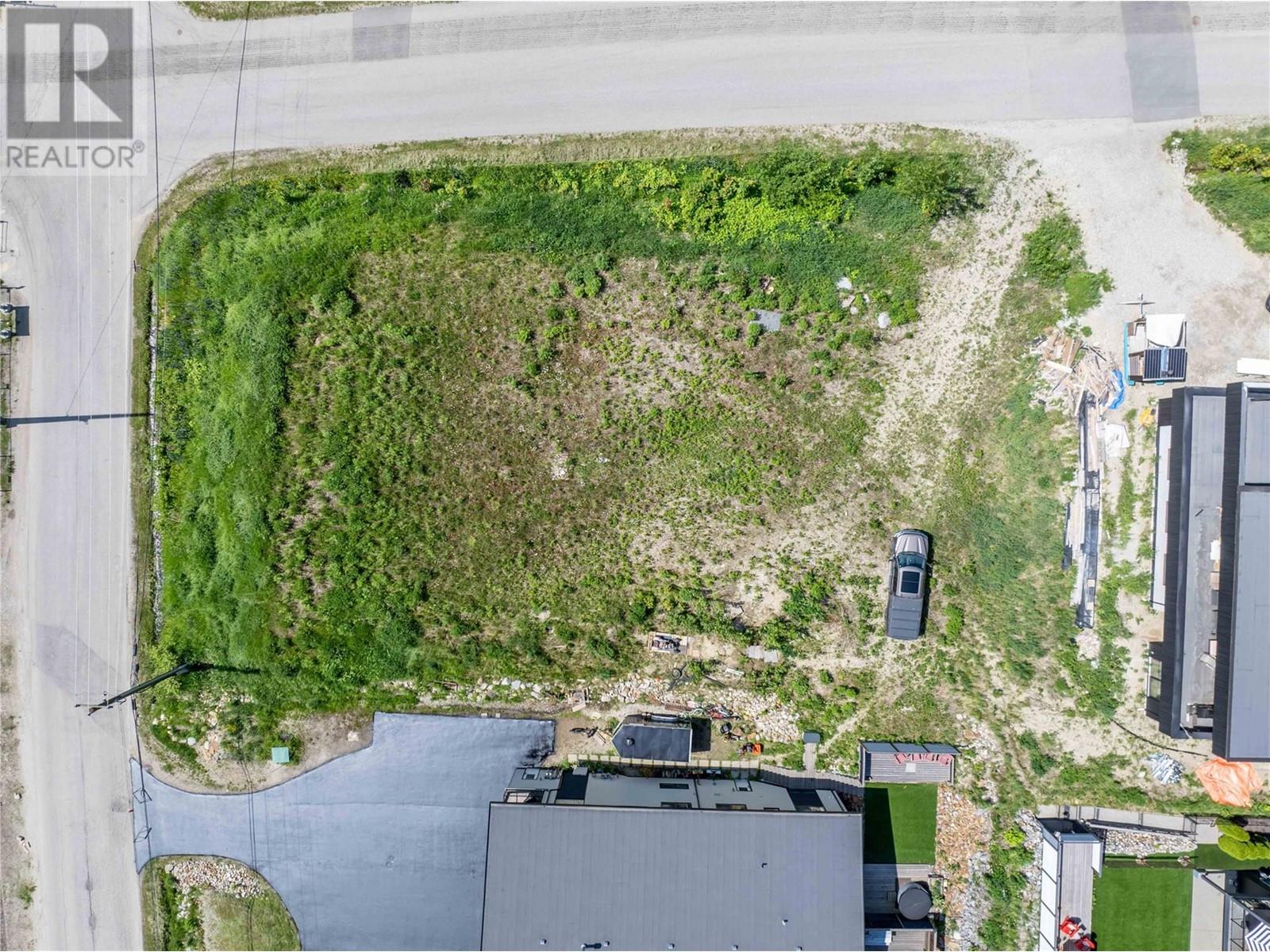 98 Track Street, Revelstoke, British Columbia  V0E 2S0 - Photo 4 - 10351442