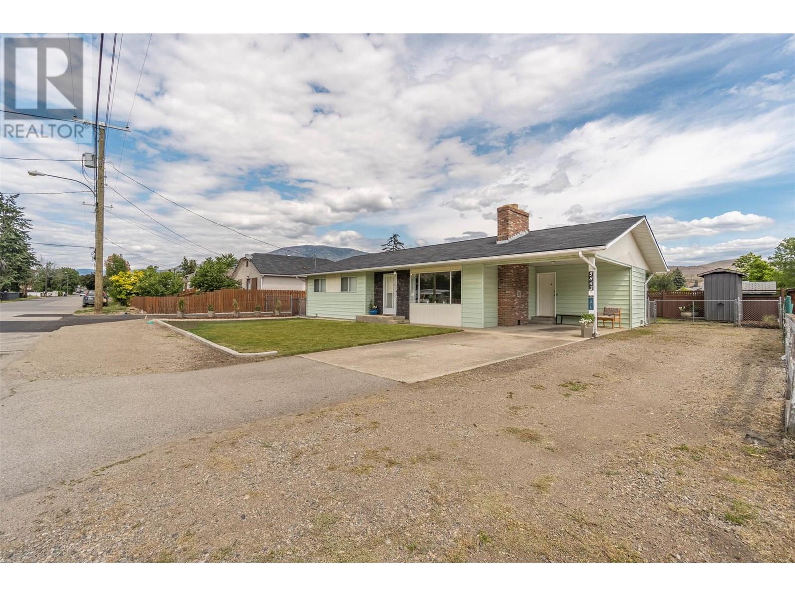 5843 Okanagan Street, Oliver, British Columbia  V0H 1T0 - Photo 36 - 10350562