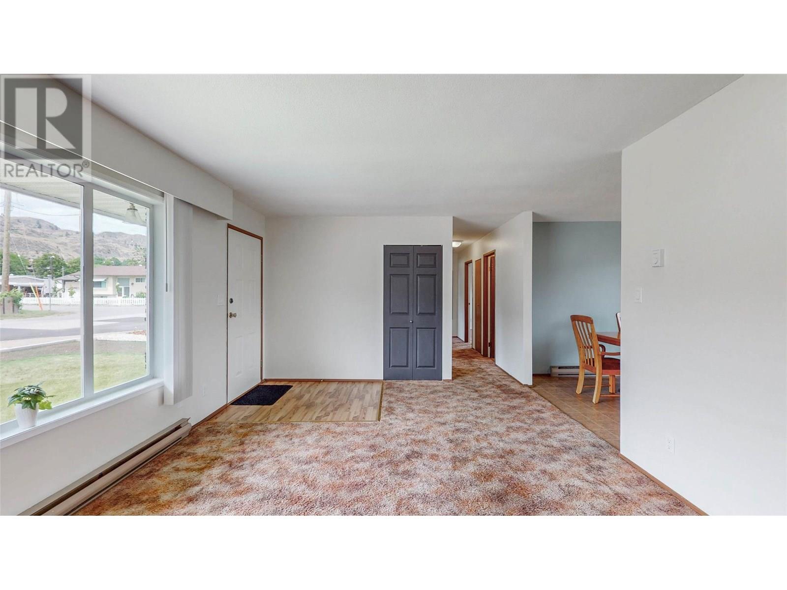 5843 Okanagan Street, Oliver, British Columbia  V0H 1T0 - Photo 7 - 10350562