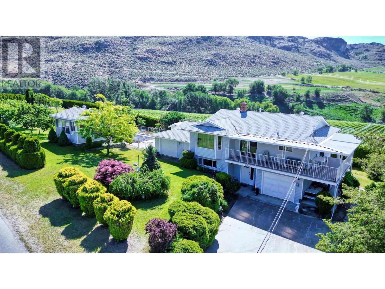 2507 30th Avenue, Osoyoos, British Columbia  V0H 1V6 - Photo 1 - 10351407
