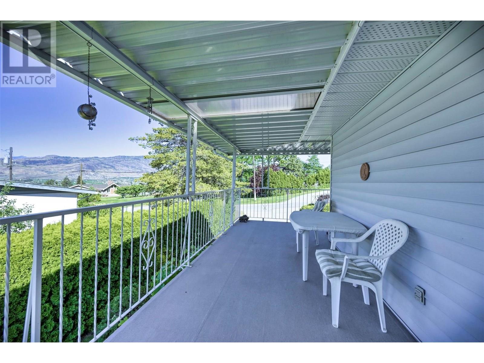 2507 30th Avenue, Osoyoos, British Columbia  V0H 1V6 - Photo 14 - 10351407
