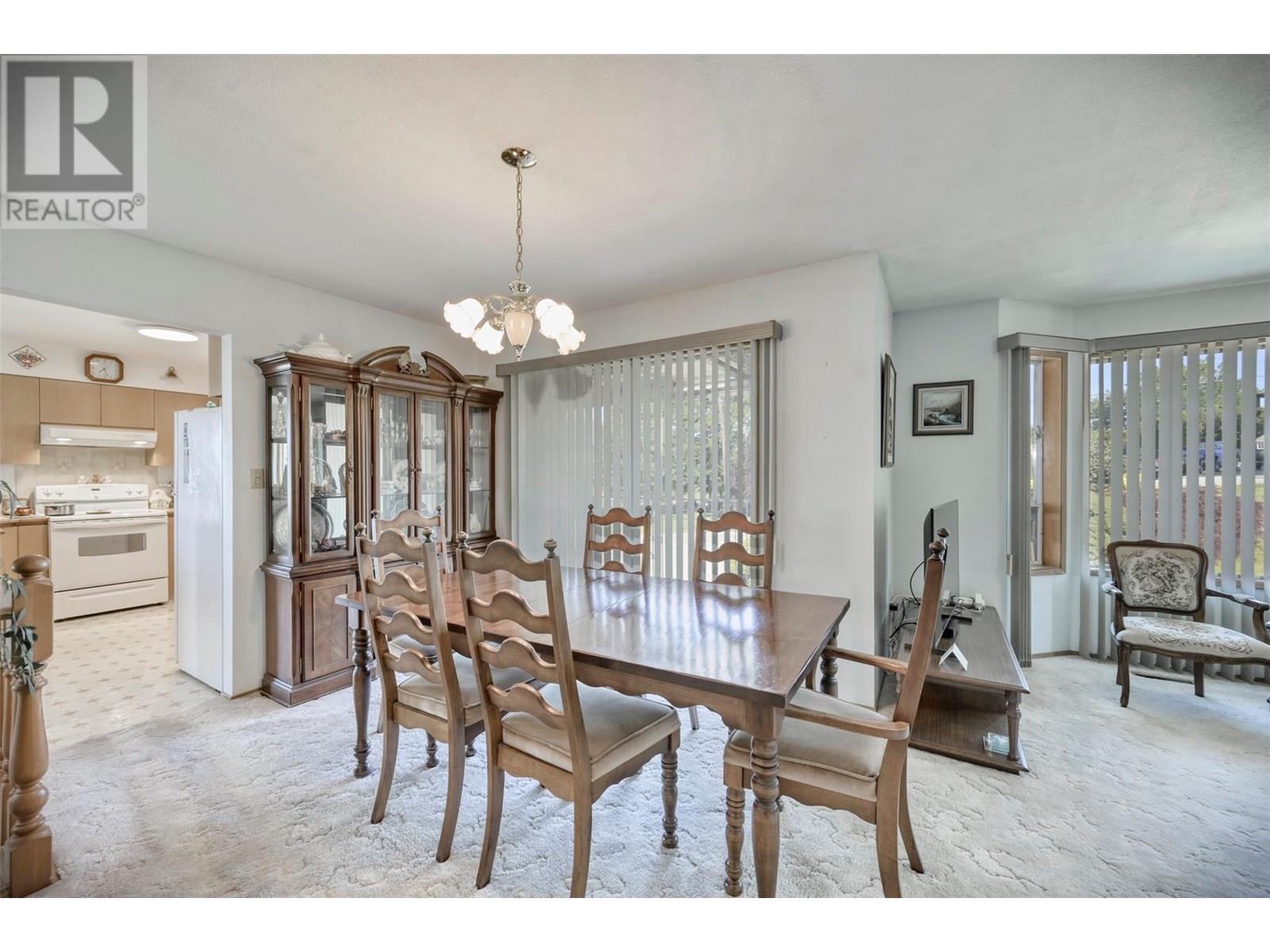 2507 30th Avenue, Osoyoos, British Columbia  V0H 1V6 - Photo 4 - 10351407