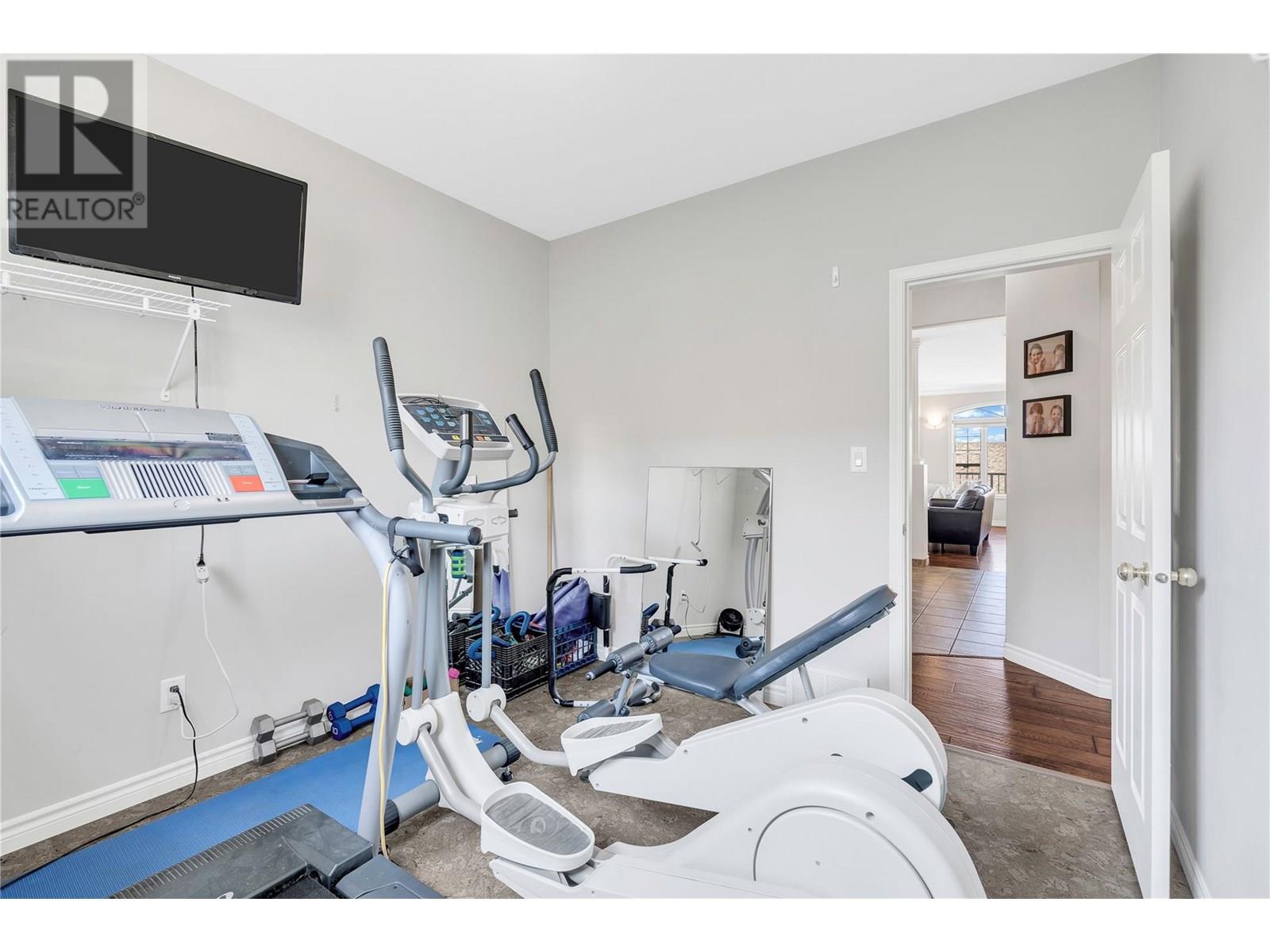 2956 Evergreen Drive, Penticton, British Columbia  V2A 9A8 - Photo 13 - 10351743