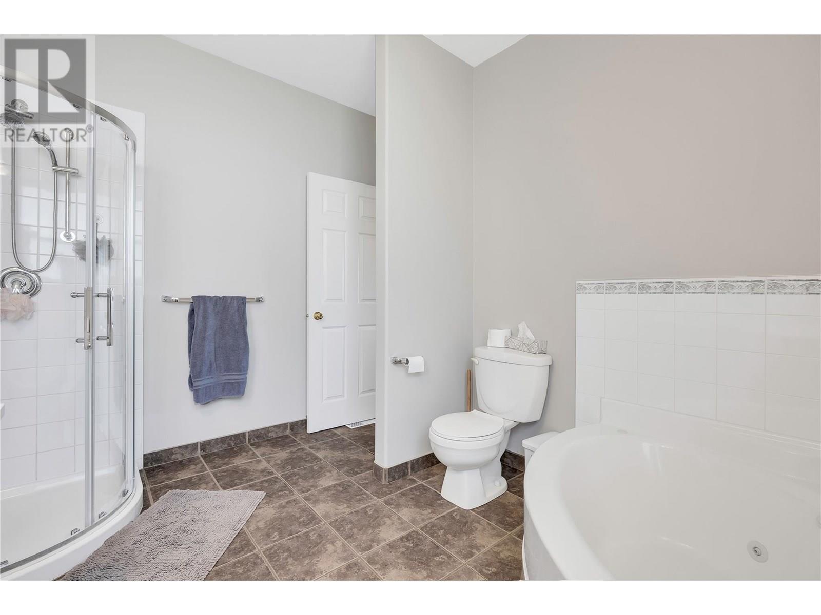 2956 Evergreen Drive, Penticton, British Columbia  V2A 9A8 - Photo 18 - 10351743