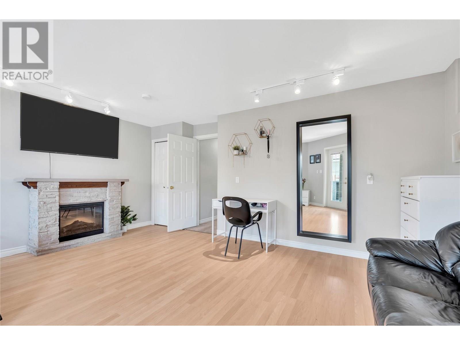 2956 Evergreen Drive, Penticton, British Columbia  V2A 9A8 - Photo 25 - 10351743