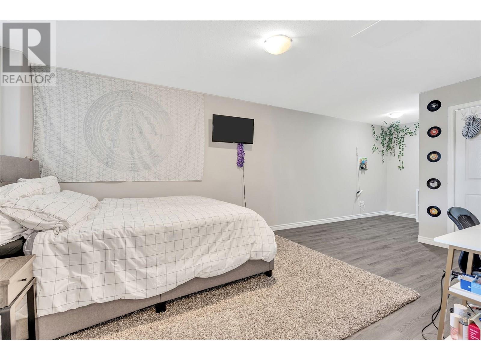2956 Evergreen Drive, Penticton, British Columbia  V2A 9A8 - Photo 29 - 10351743