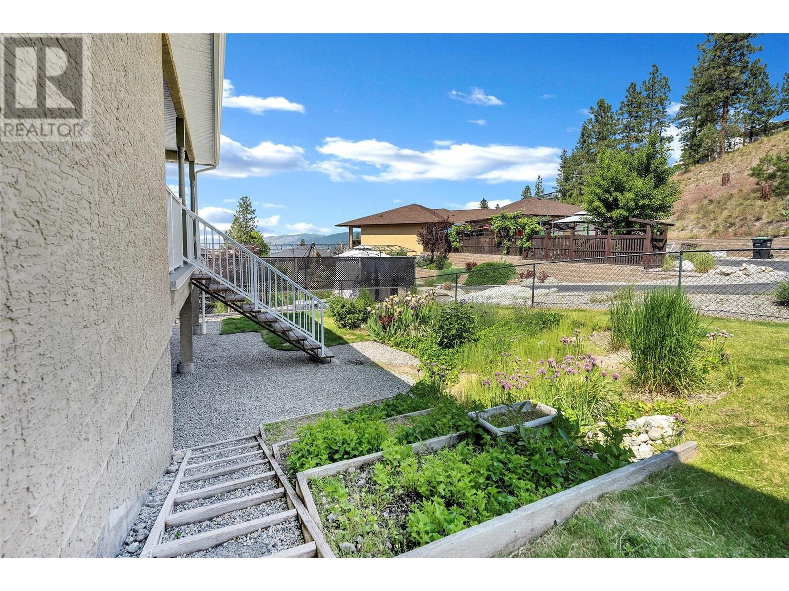 2956 Evergreen Drive, Penticton, British Columbia  V2A 9A8 - Photo 41 - 10351743