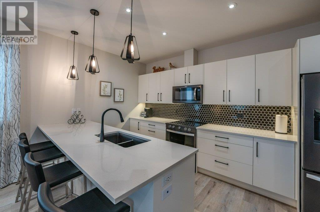 535 Westminster Avenue W Unit# 102, Penticton, British Columbia  V2A 1K4 - Photo 4 - 10351454