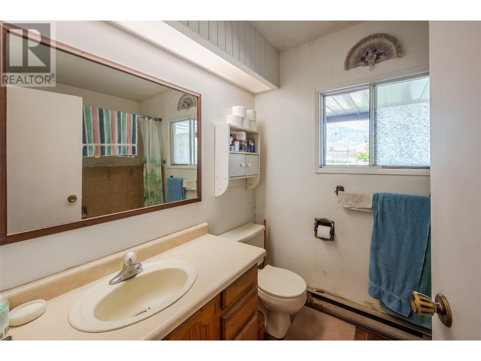 5805 Okanagan Street, Oliver, British Columbia  V0H 1T0 - Photo 29 - 10351470
