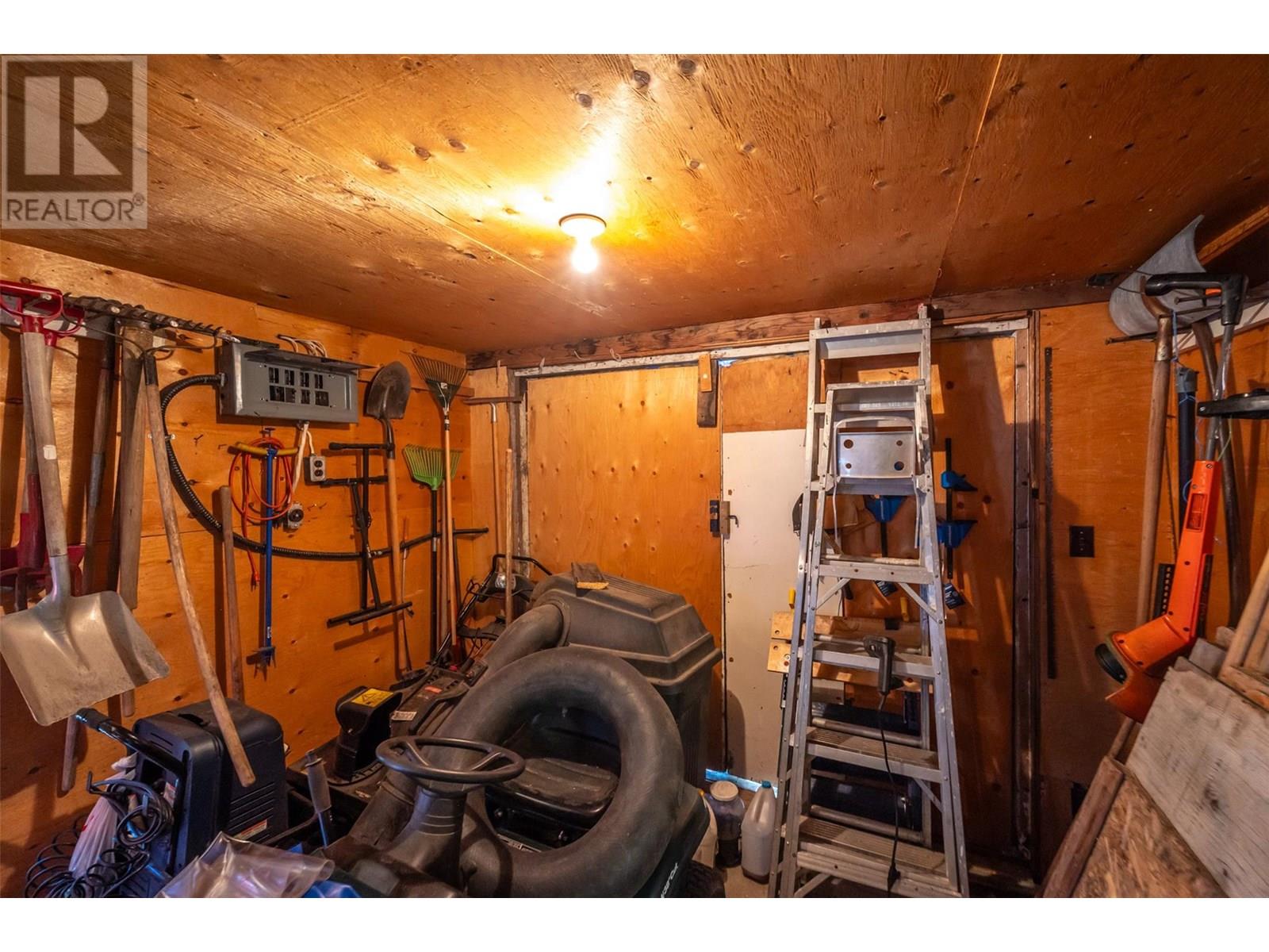 5805 Okanagan Street, Oliver, British Columbia  V0H 1T0 - Photo 39 - 10351470