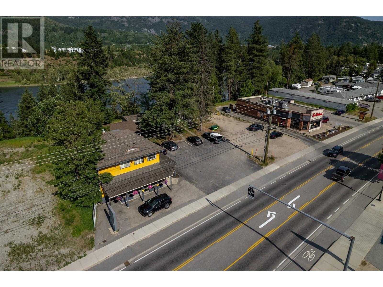 1451 Columbia Avenue, Castlegar, British Columbia  V1N 1H8 - Photo 21 - 10351656