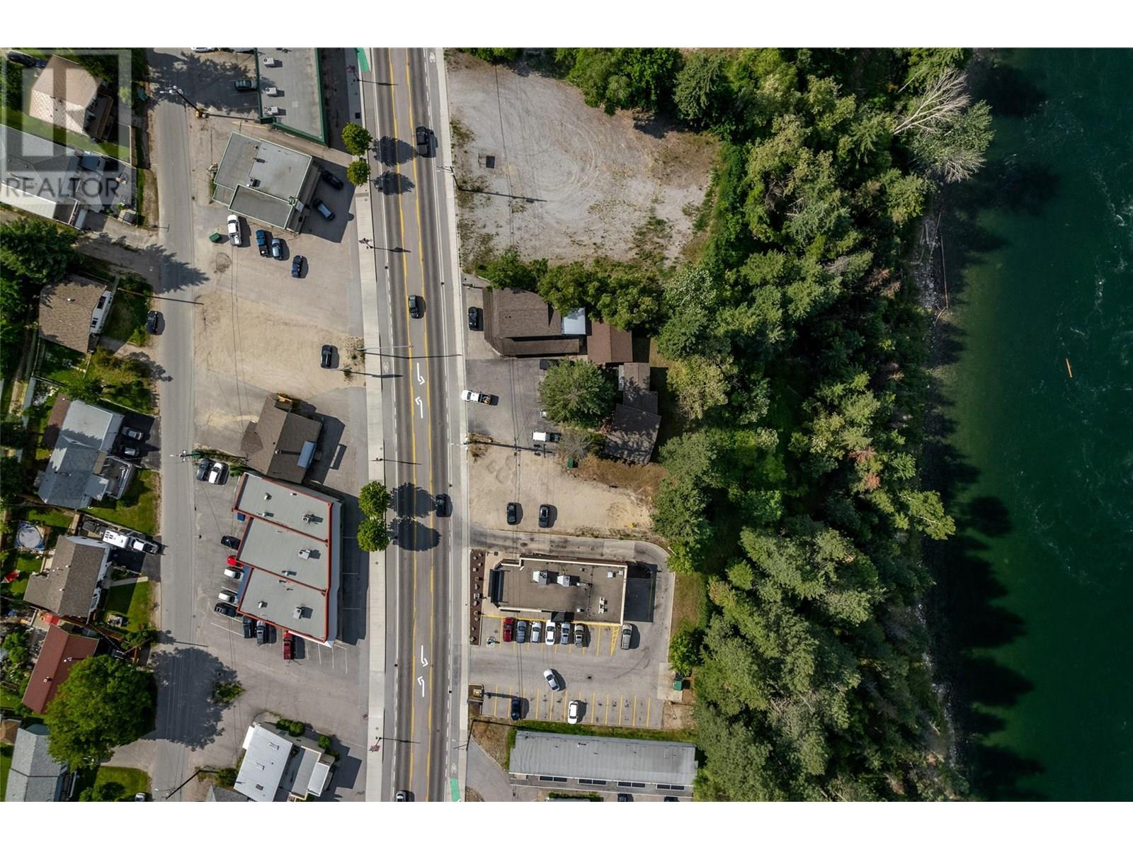 1451 Columbia Avenue, Castlegar, British Columbia  V1N 1H8 - Photo 33 - 10351656