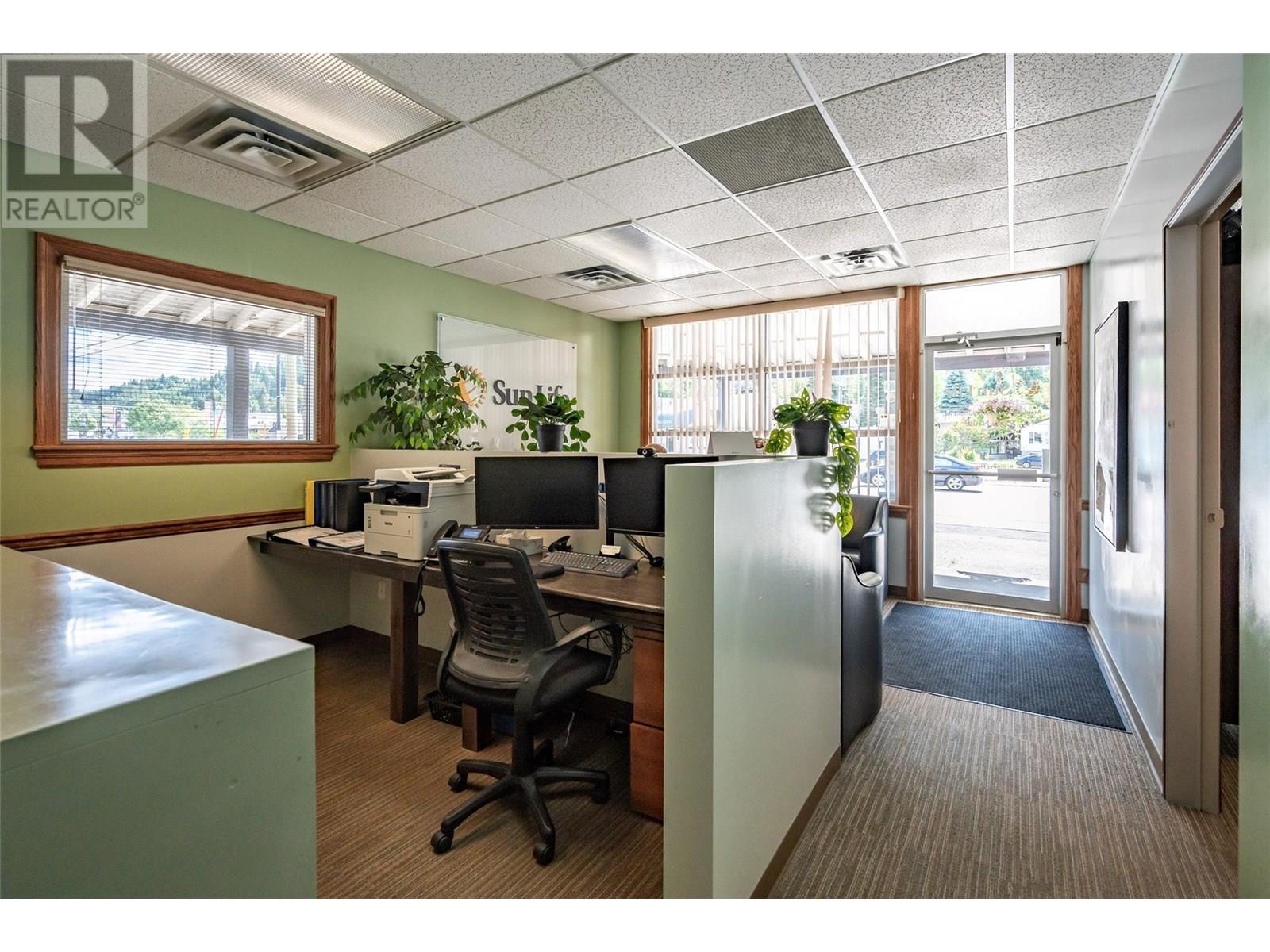 1451 Columbia Avenue, Castlegar, British Columbia  V1N 1H8 - Photo 39 - 10351656