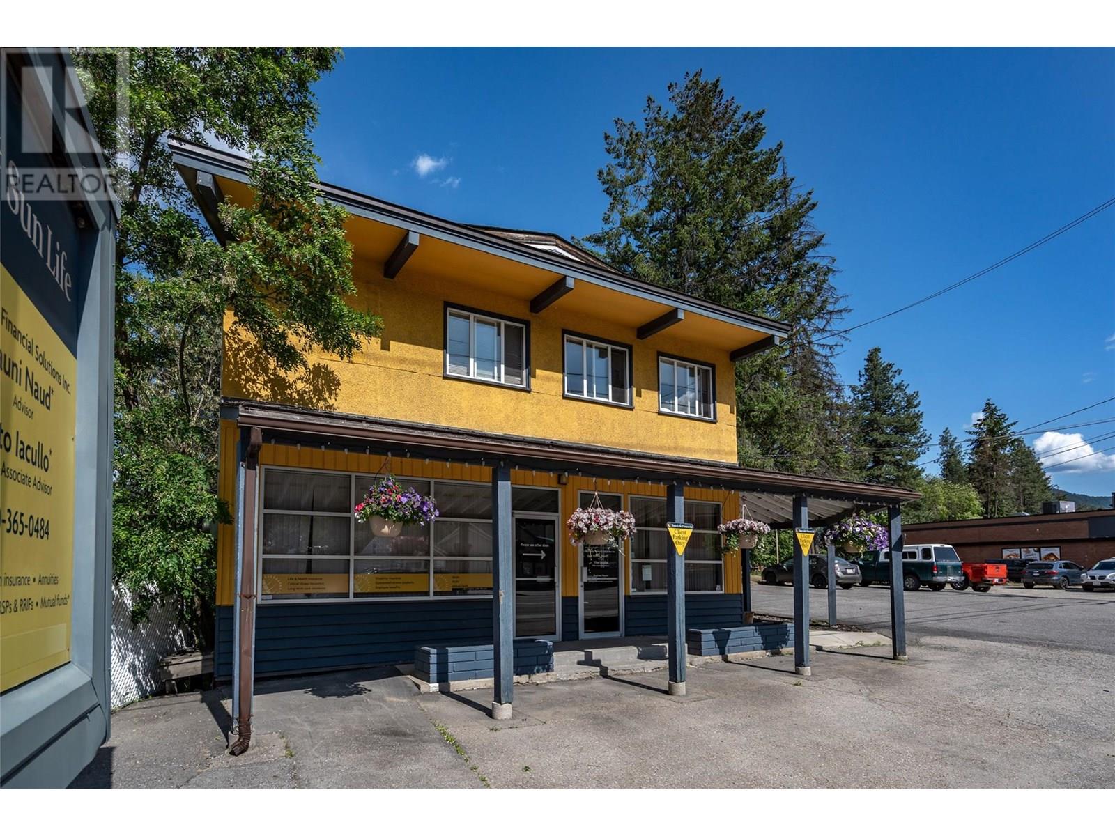 1451 Columbia Avenue, Castlegar, British Columbia  V1N 1H8 - Photo 5 - 10351656