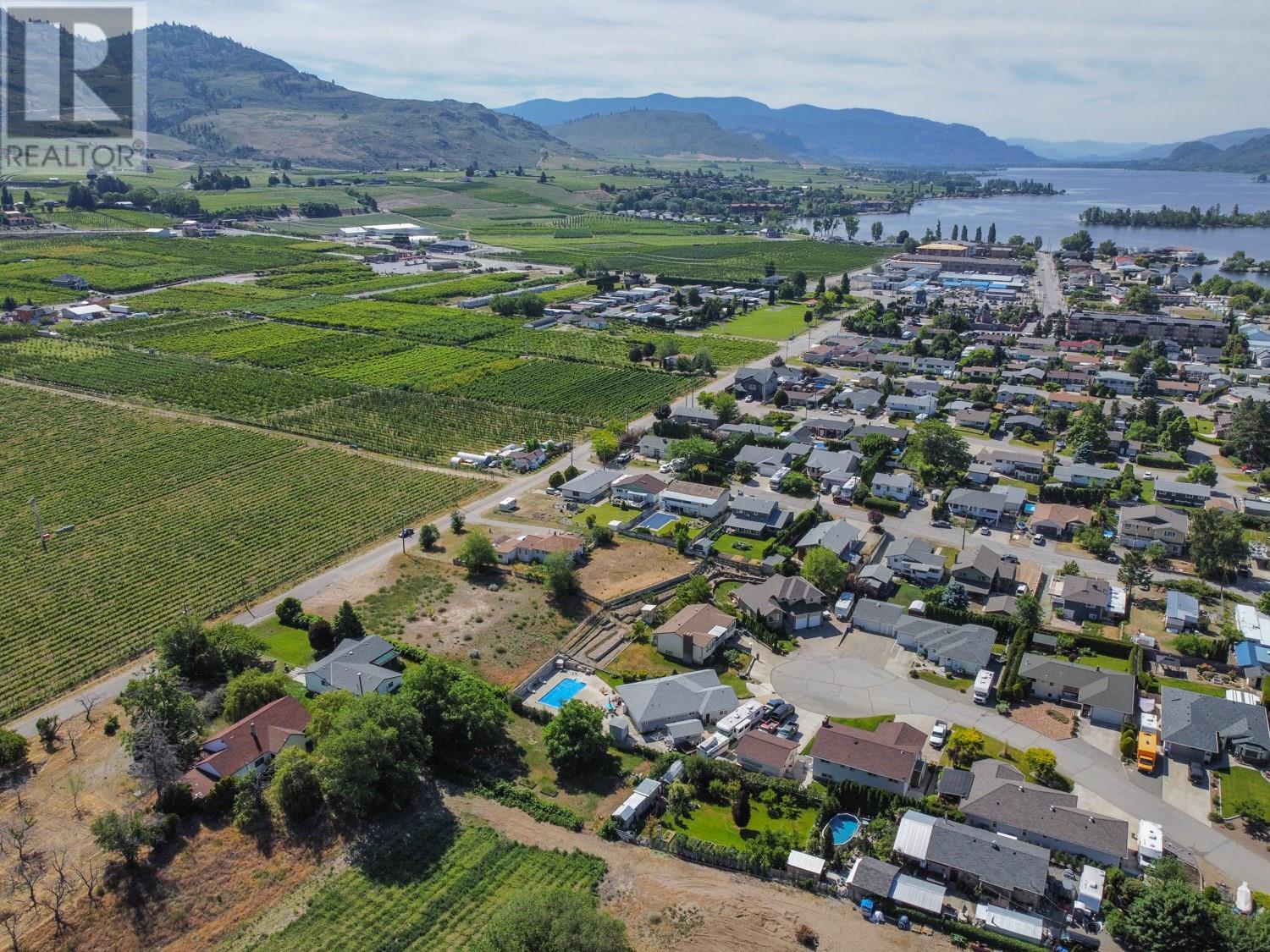 7010 Tamarack Drive, Osoyoos, British Columbia  V0H 1V3 - Photo 29 - 10351371