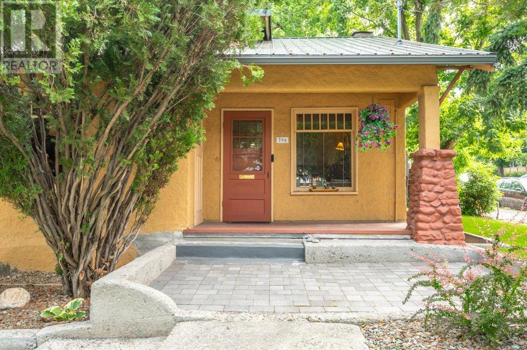396 Van Horne Street, Penticton, British Columbia  V2A 4K5 - Photo 1 - 10351816