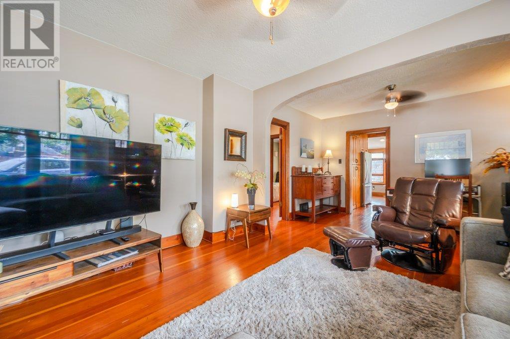 396 Van Horne Street, Penticton, British Columbia  V2A 4K5 - Photo 12 - 10351816