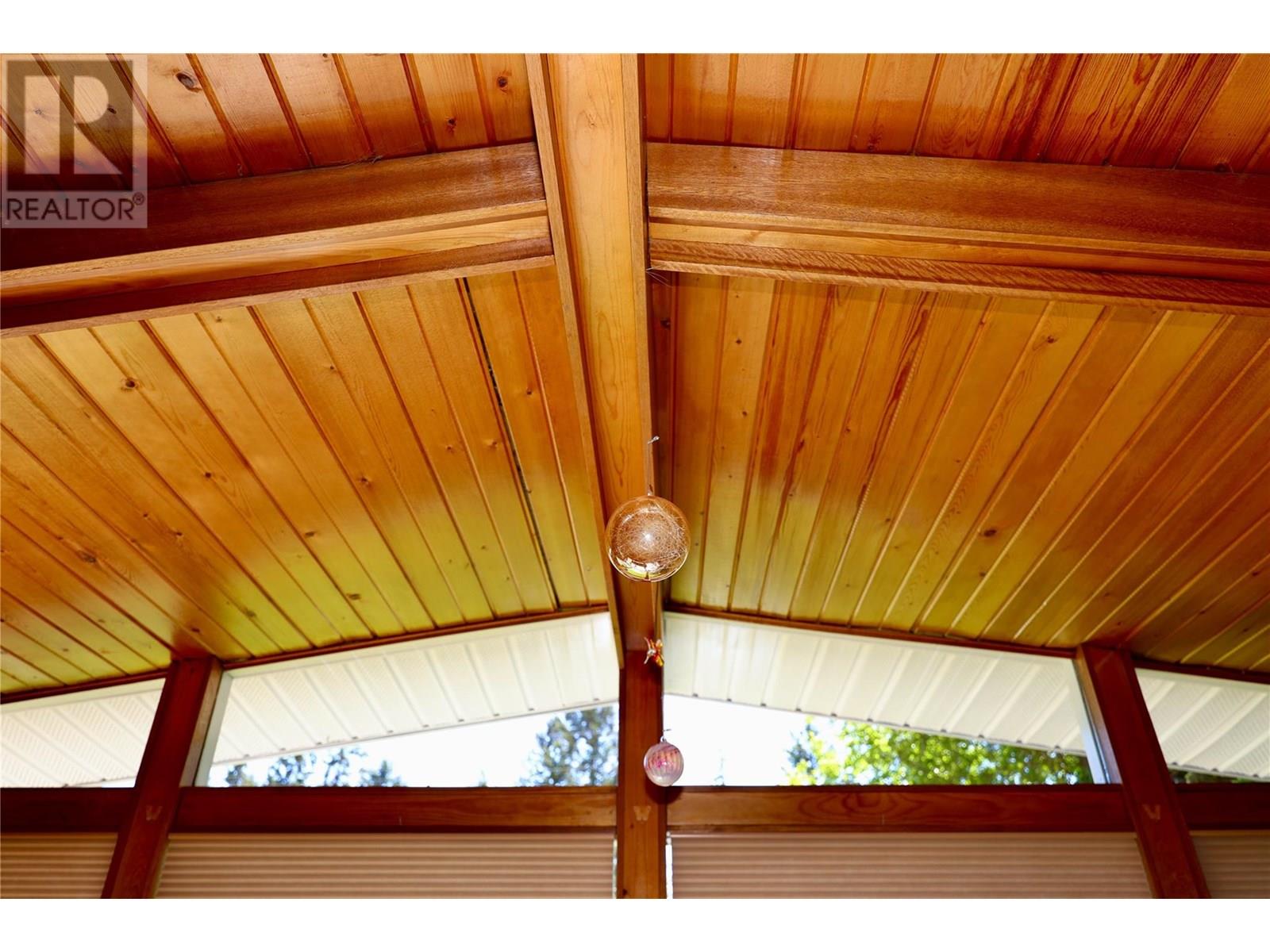 3361 & 3365 95 Highway, Golden, British Columbia  V0A 1L0 - Photo 10 - 10351776