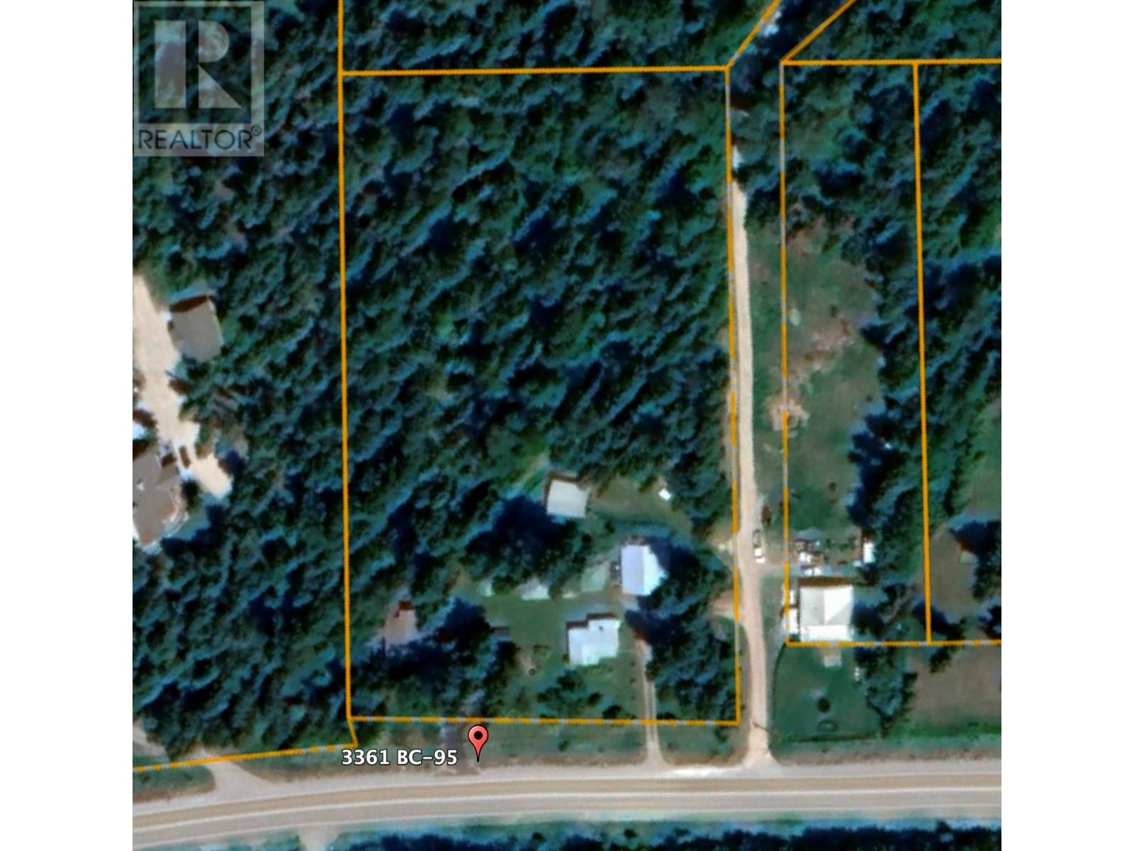 3361 & 3365 95 Highway, Golden, British Columbia  V0A 1L0 - Photo 3 - 10351776