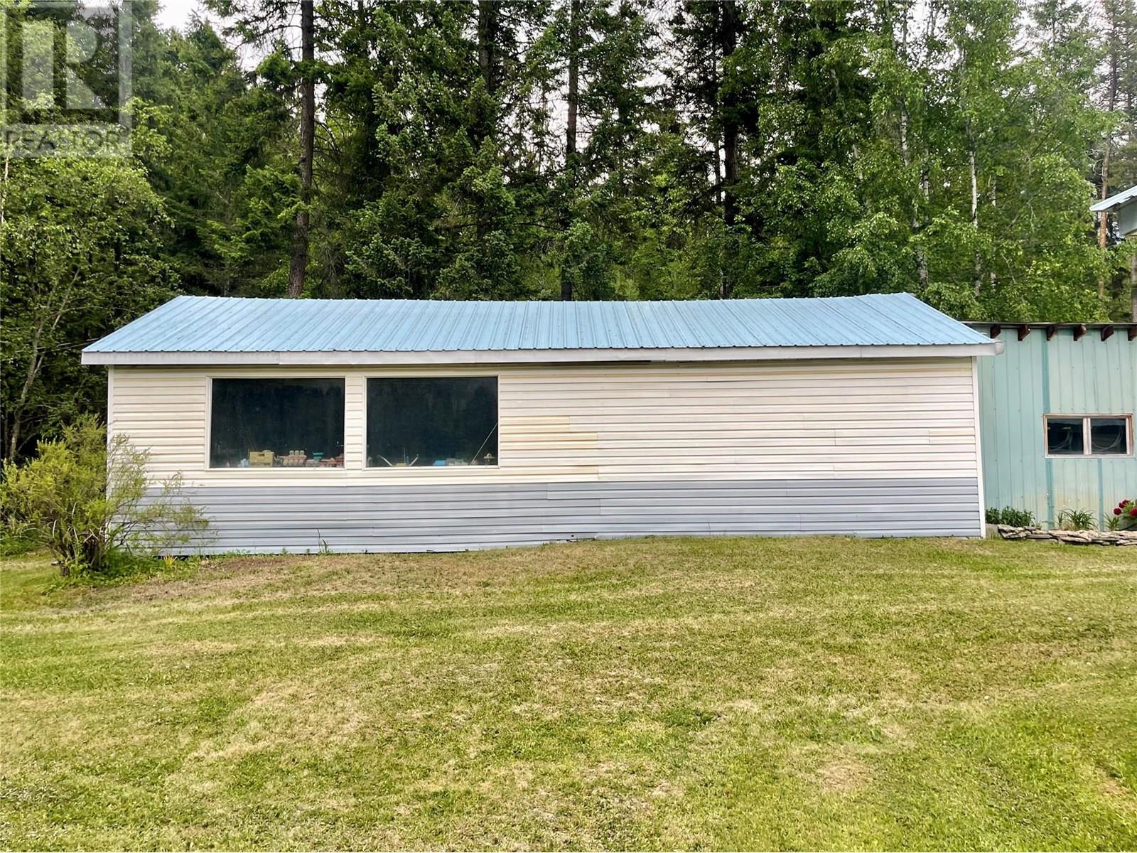 3361 & 3365 95 Highway, Golden, British Columbia  V0A 1L0 - Photo 70 - 10351776