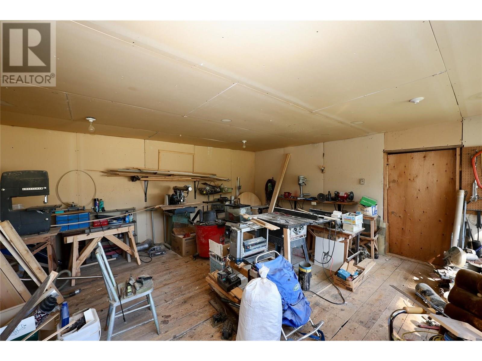 3361 & 3365 95 Highway, Golden, British Columbia  V0A 1L0 - Photo 71 - 10351776