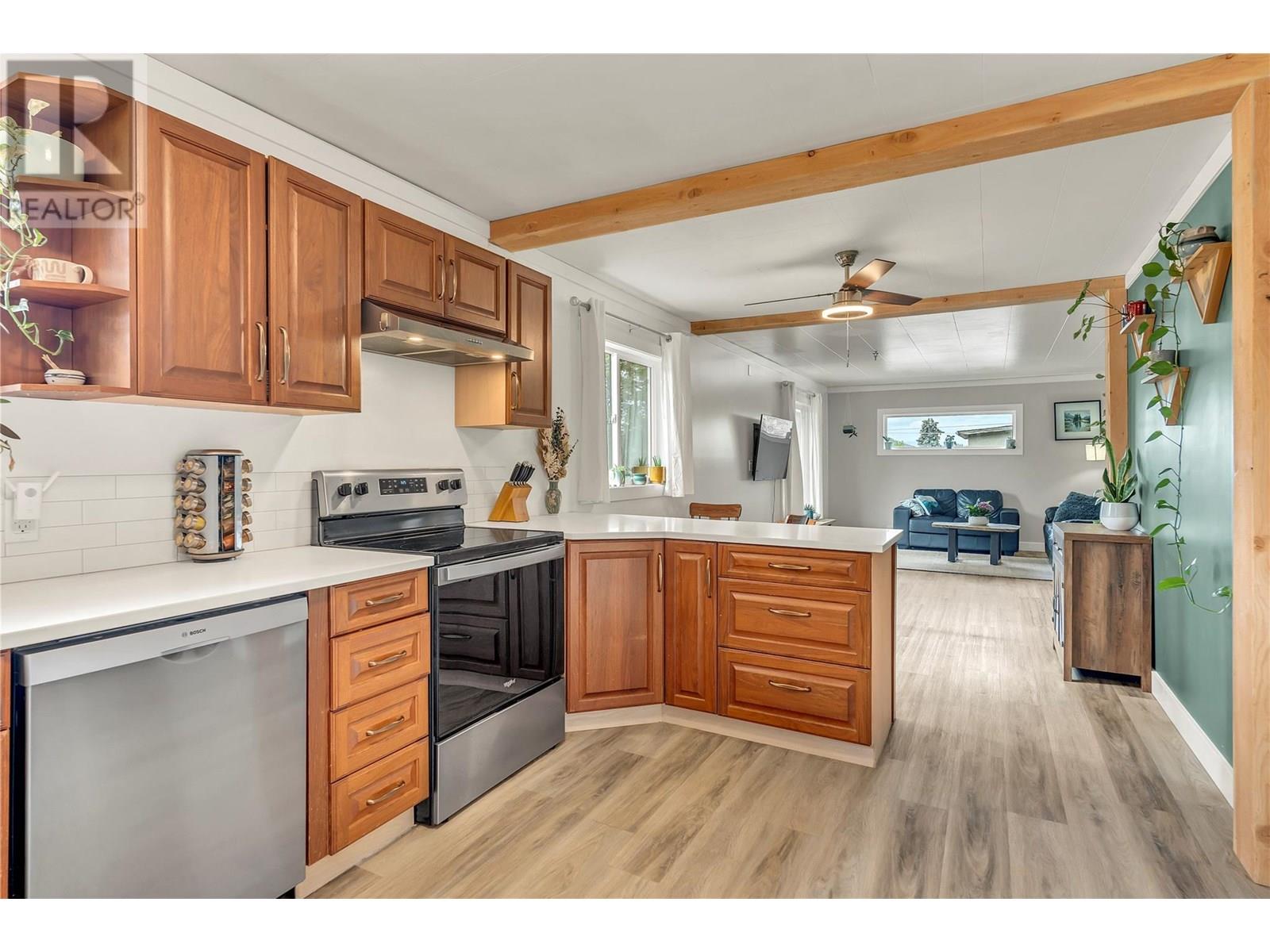 12401 Campbell Crescent, Summerland, British Columbia  V0H 1Z2 - Photo 3 - 10350902