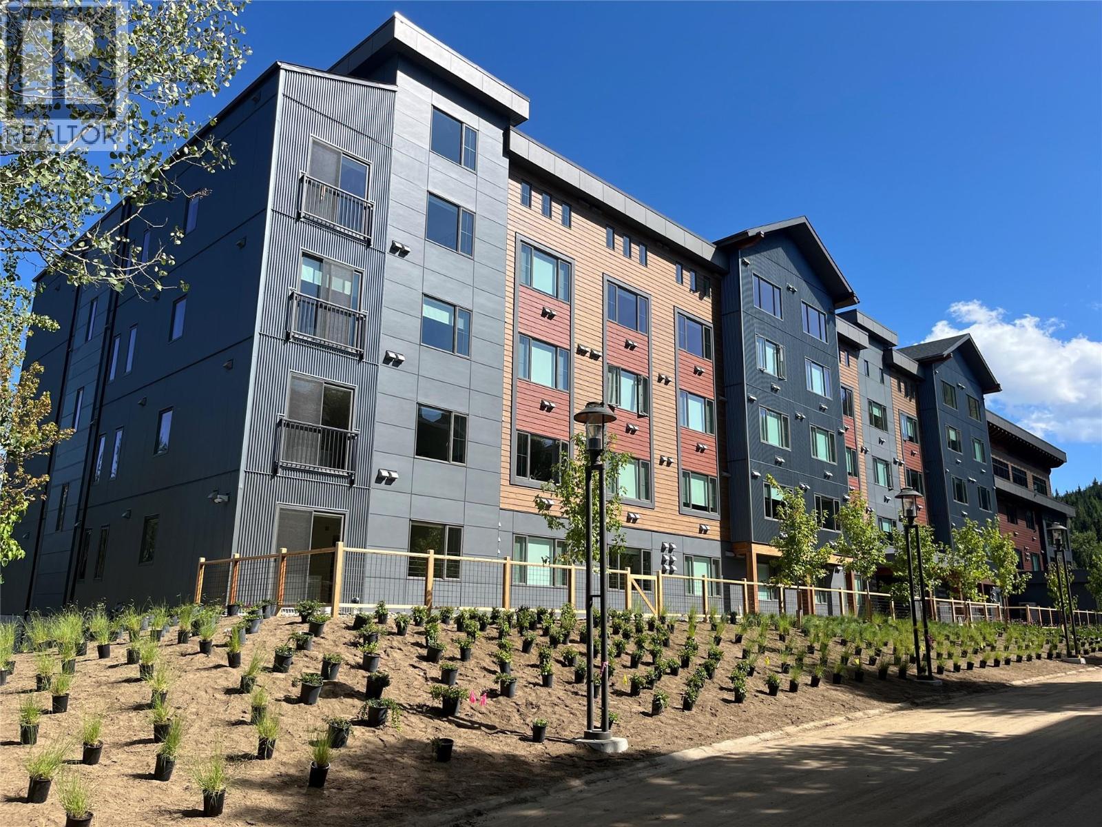 4280 Red Mountain Road Unit# 208, Rossland, British Columbia  V0G 1Y0 - Photo 51 - 10351408