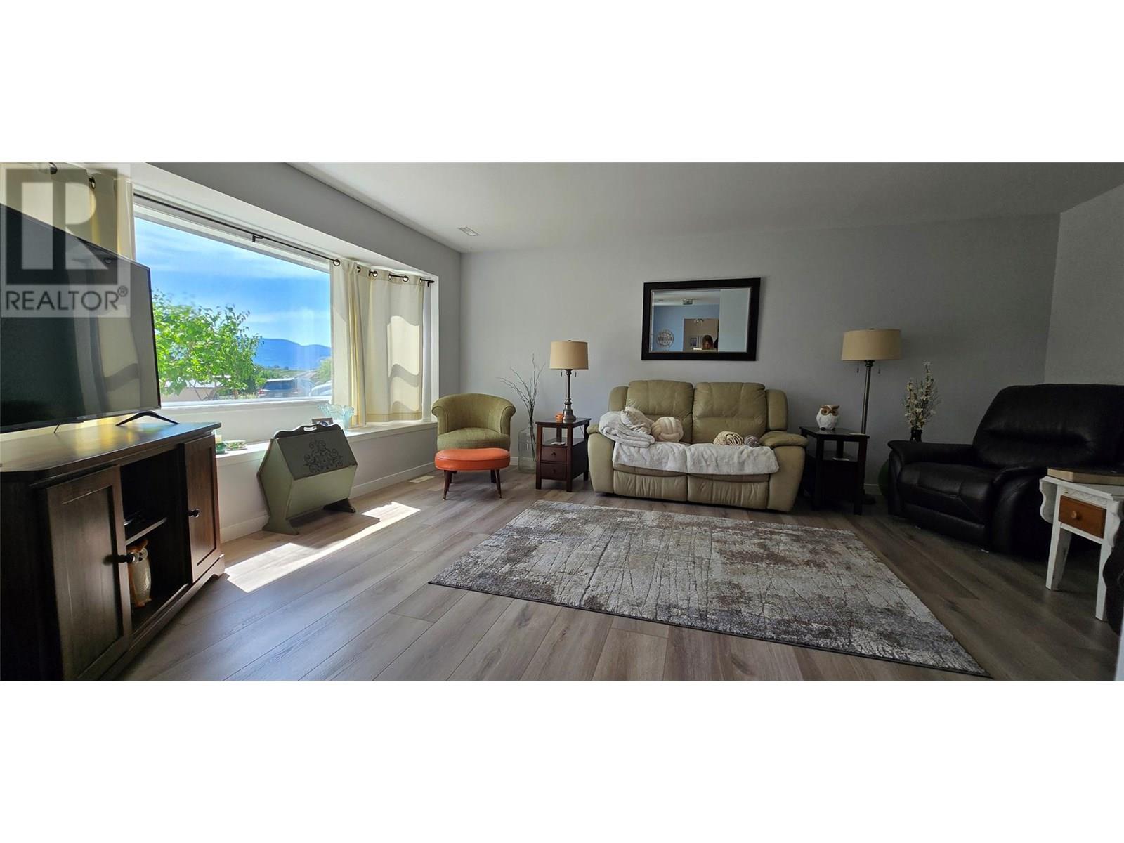 9517 62 Avenue, Osoyoos, British Columbia  V0H 1V1 - Photo 2 - 10351867