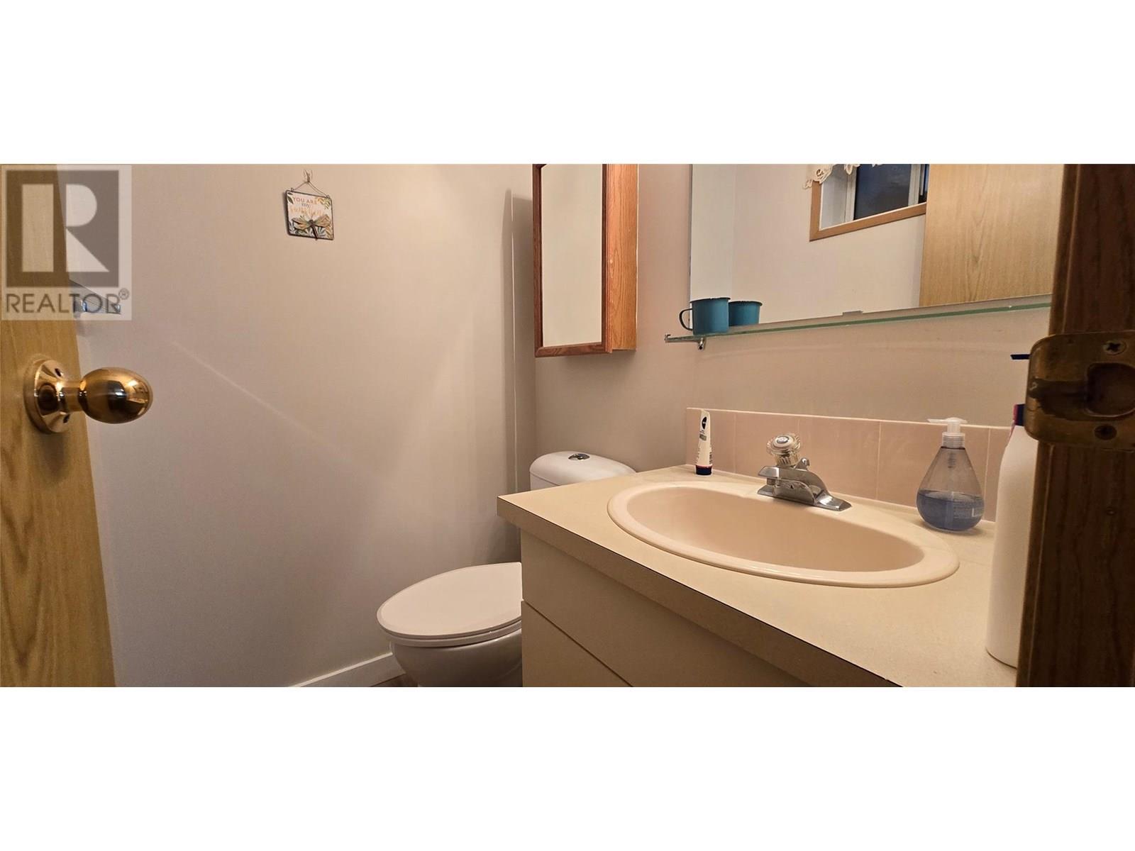 9517 62 Avenue, Osoyoos, British Columbia  V0H 1V1 - Photo 3 - 10351867