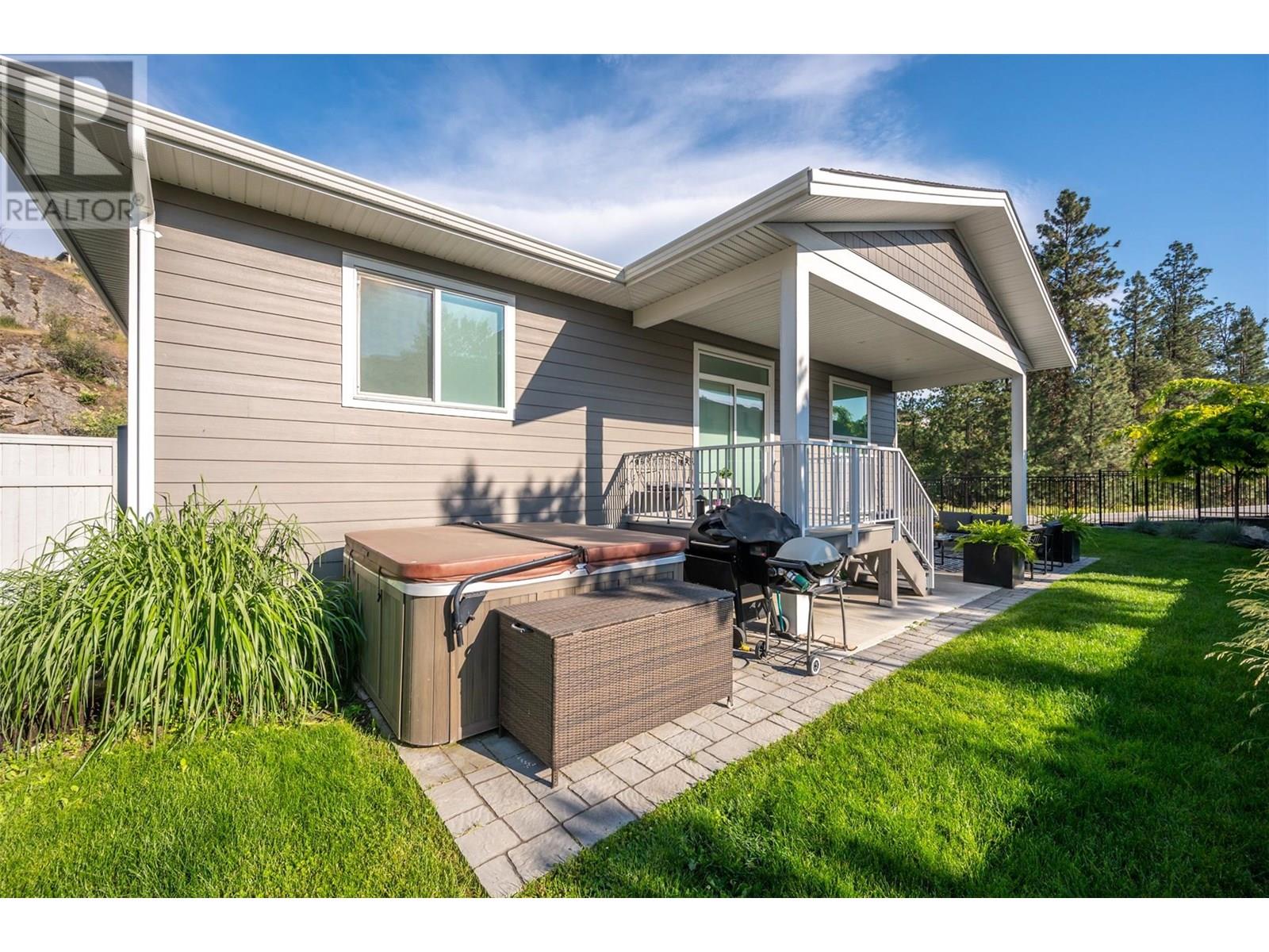 2749 Evergreen Drive, Penticton, British Columbia  V2A 8L5 - Photo 47 - 10351907