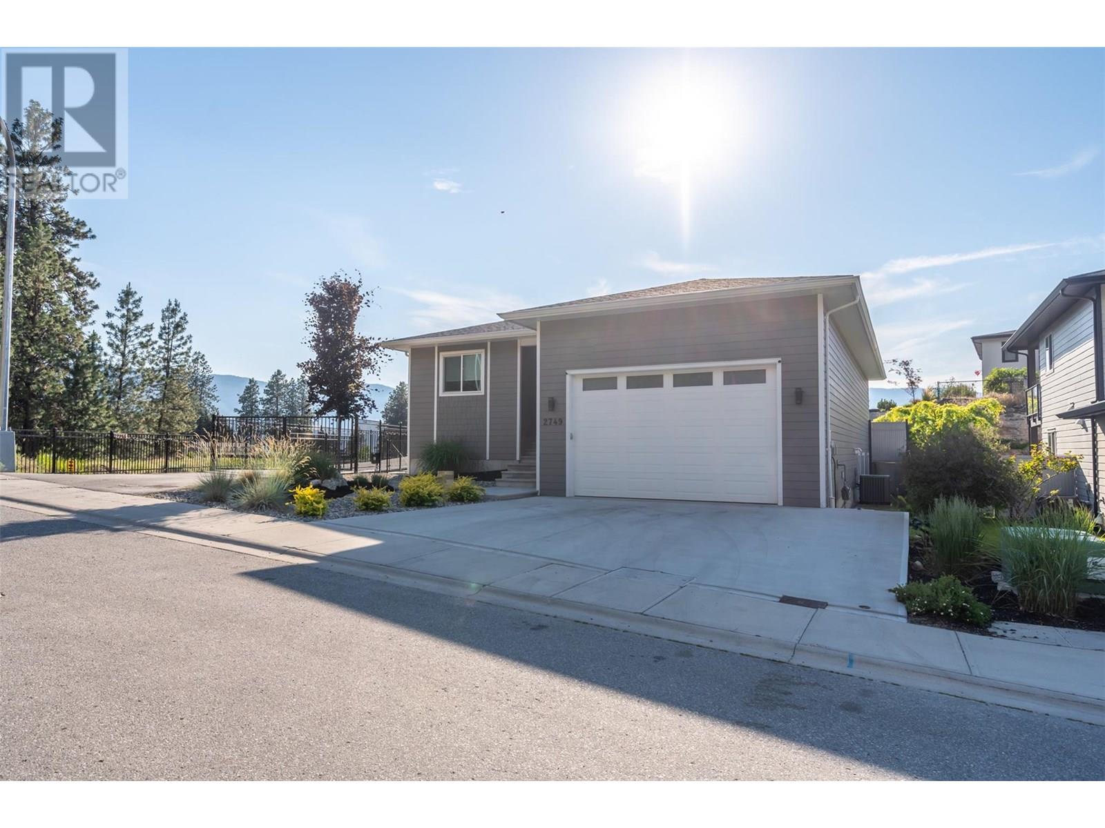 2749 Evergreen Drive, Penticton, British Columbia  V2A 8L5 - Photo 52 - 10351907