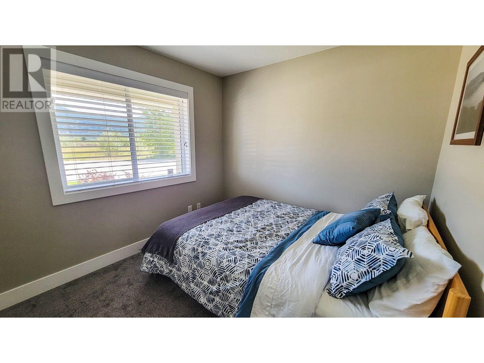 4208 16th Avenue, Castlegar, British Columbia  V1N 4X7 - Photo 21 - 10351357