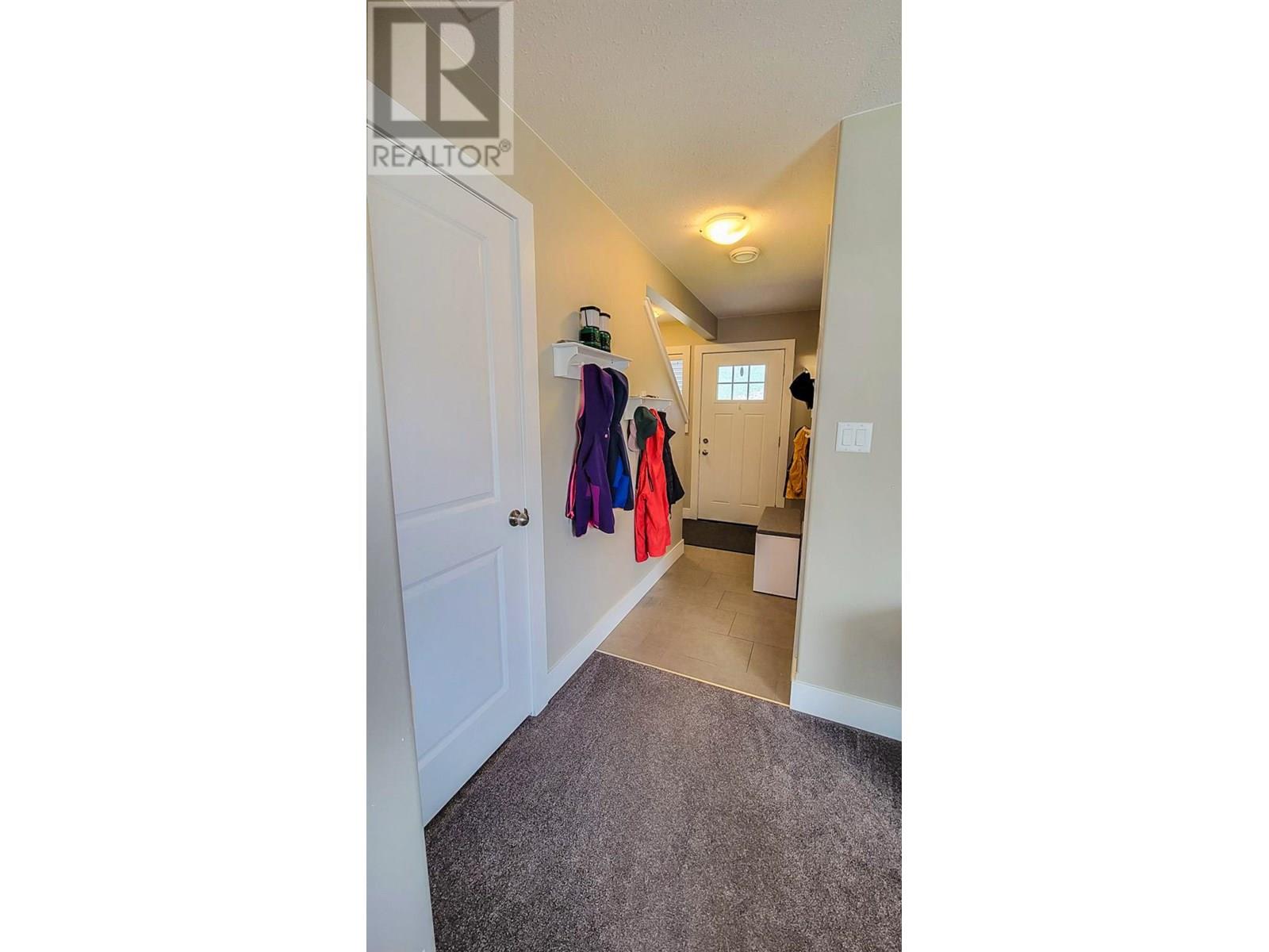 4208 16th Avenue, Castlegar, British Columbia  V1N 4X7 - Photo 23 - 10351357