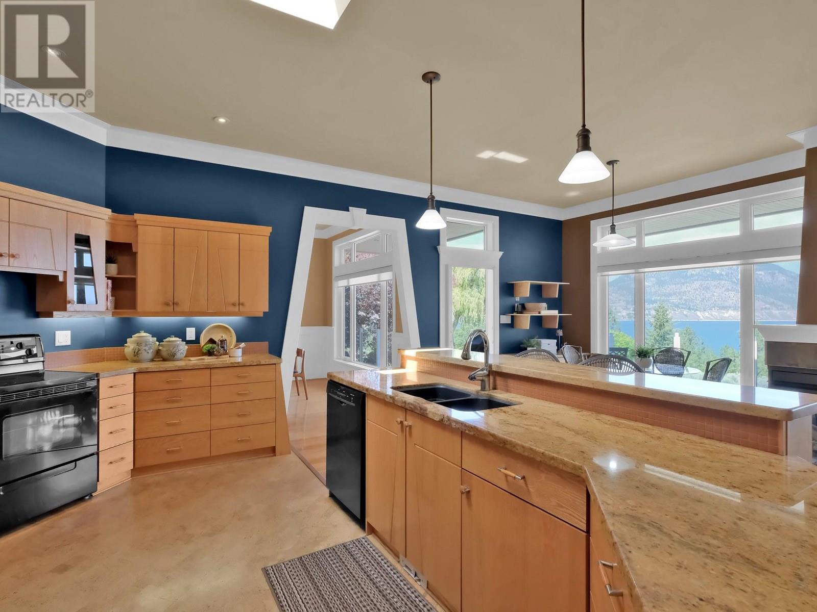 156 Vancouver Place, Penticton, British Columbia  V2A 1A7 - Photo 15 - 10351236