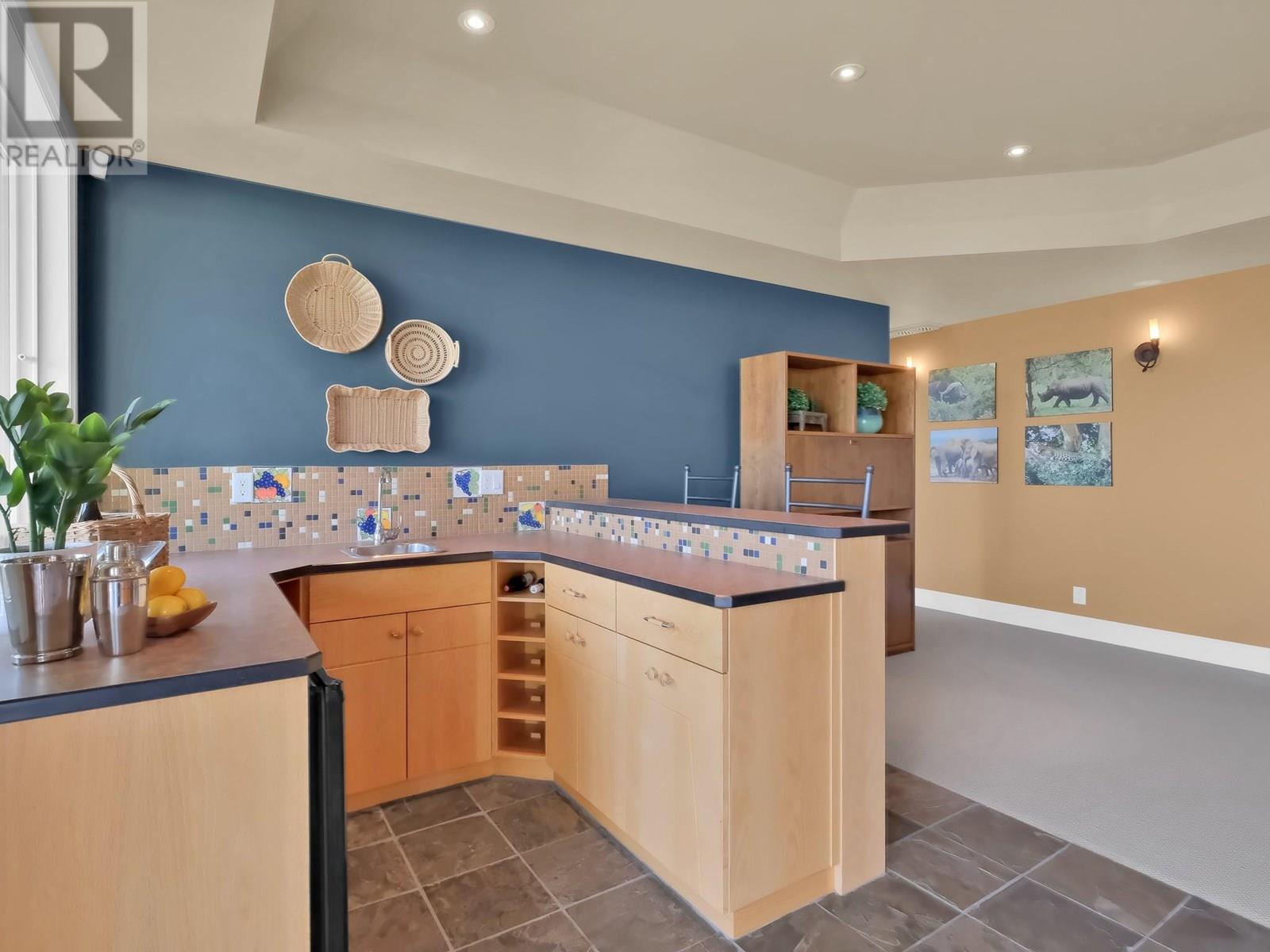 156 Vancouver Place, Penticton, British Columbia  V2A 1A7 - Photo 32 - 10351236