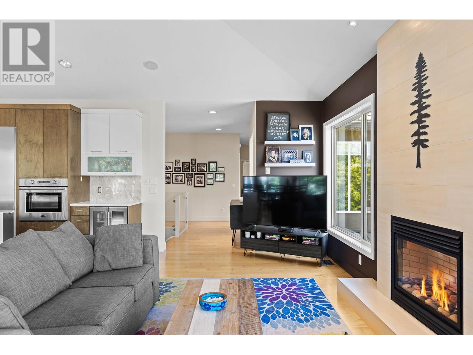 248 Magic Drive, Kelowna, British Columbia  V1V 1N2 - Photo 13 - 10351627