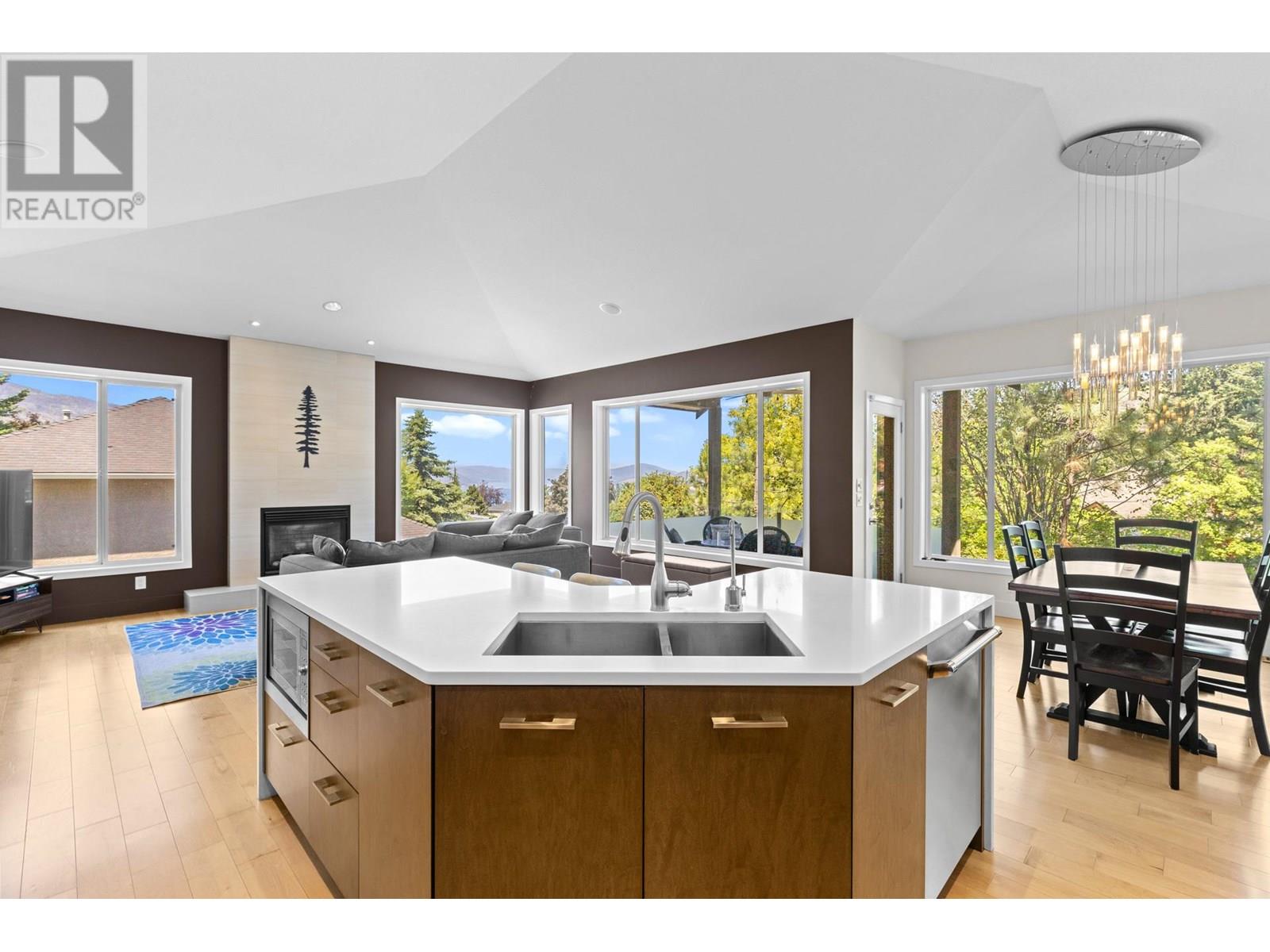 248 Magic Drive, Kelowna, British Columbia  V1V 1N2 - Photo 18 - 10351627