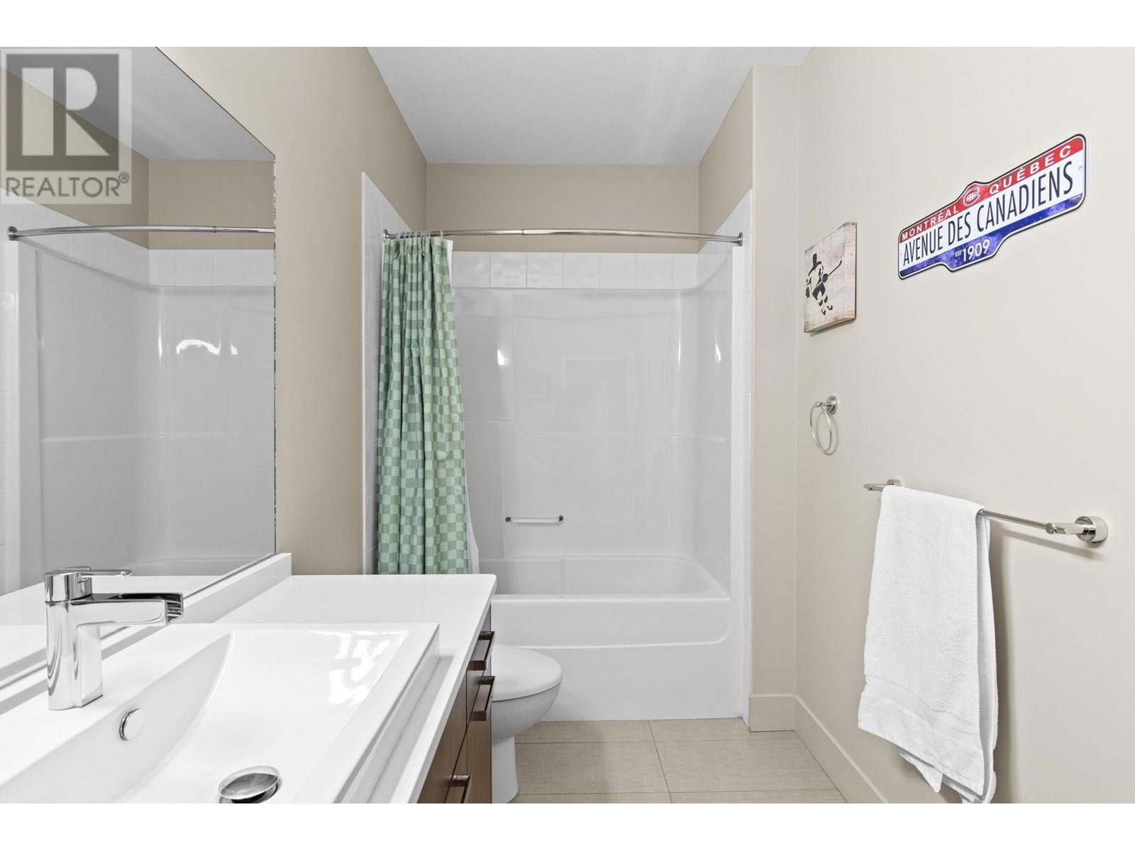 248 Magic Drive, Kelowna, British Columbia  V1V 1N2 - Photo 45 - 10351627