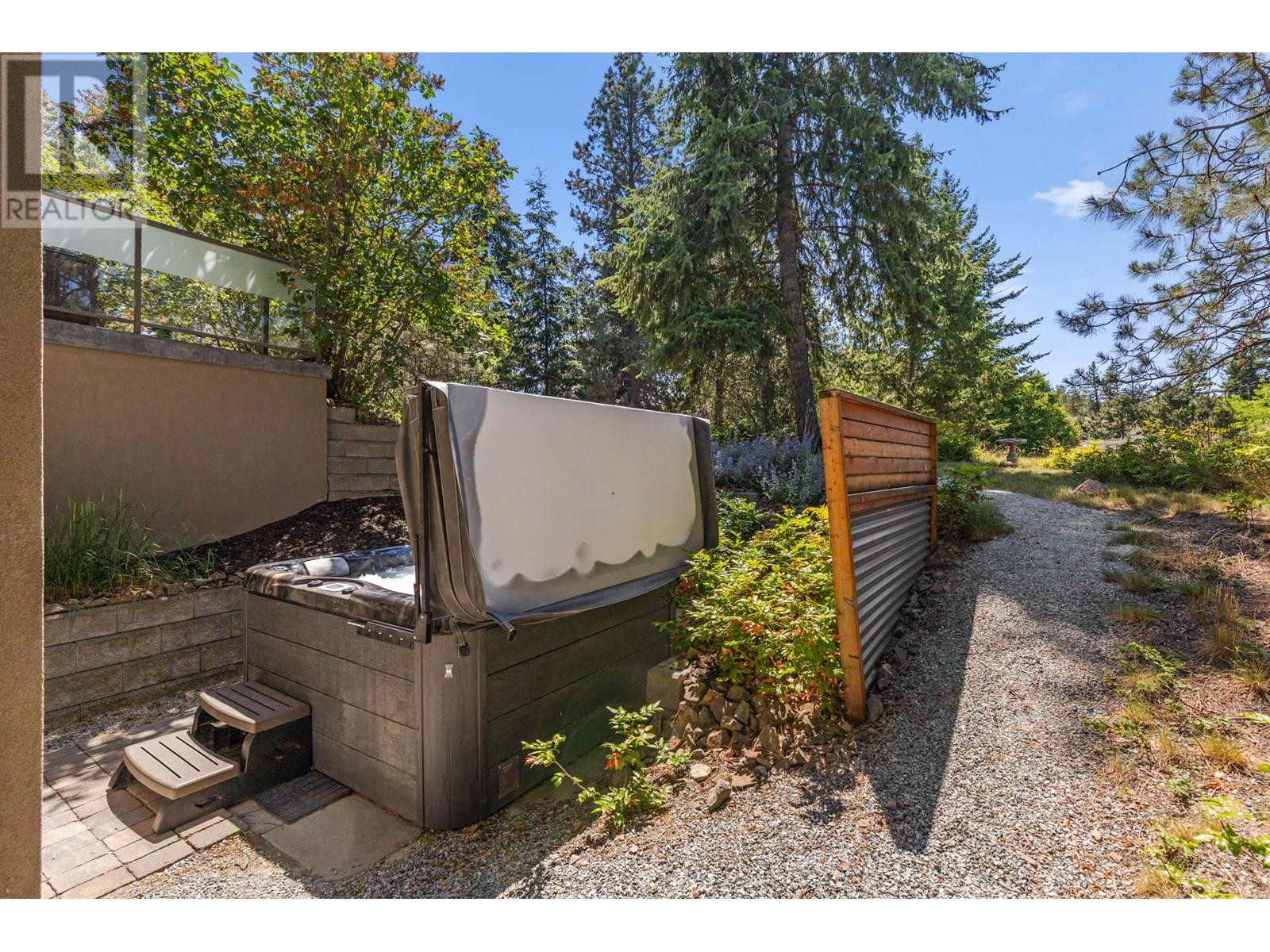 248 Magic Drive, Kelowna, British Columbia  V1V 1N2 - Photo 50 - 10351627