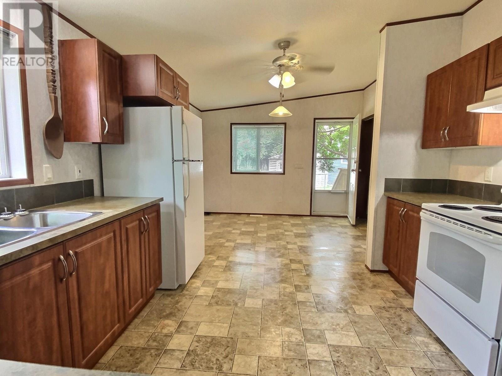 2401 Ord Road Unit# 31, Kamloops, British Columbia  V2B 7V8 - Photo 31 - 10351683
