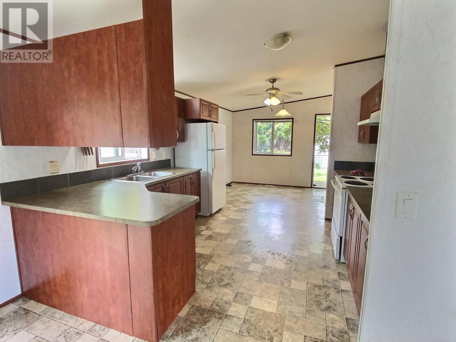 2401 Ord Road Unit# 31, Kamloops, British Columbia  V2B 7V8 - Photo 5 - 10351683
