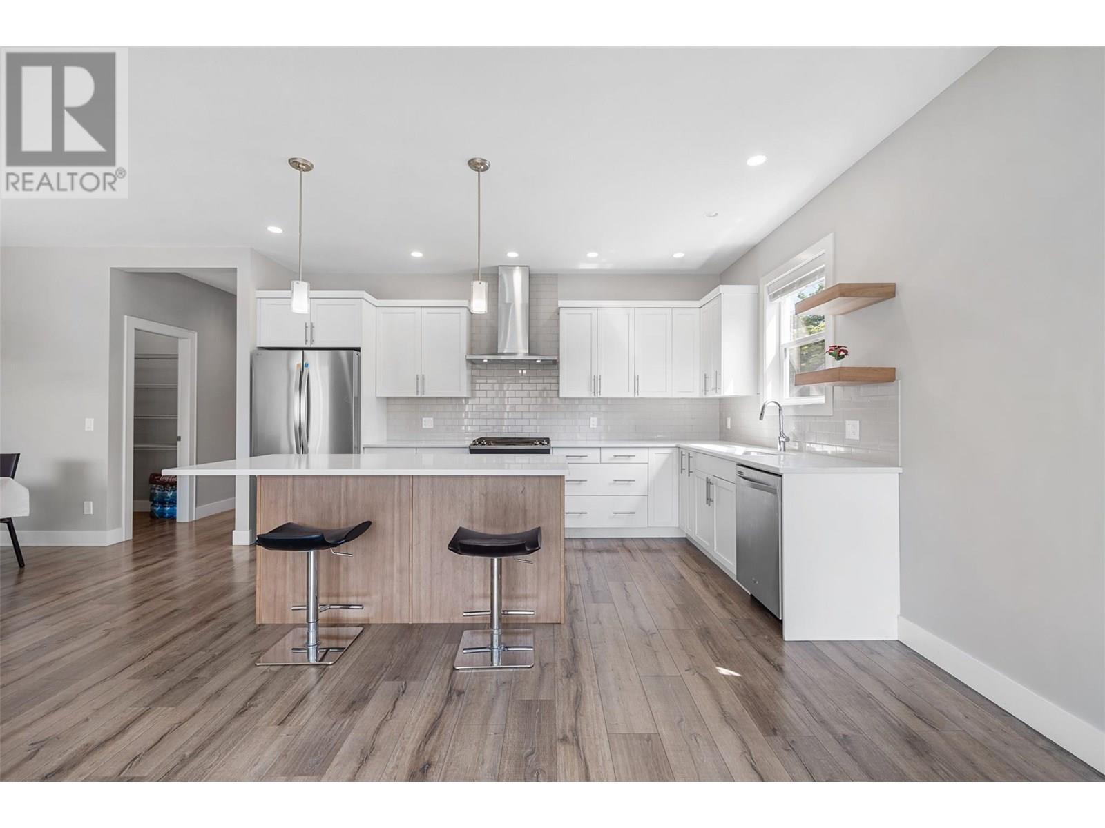 1753 Klo Road, Kelowna, British Columbia  V1W 3P3 - Photo 6 - 10351289
