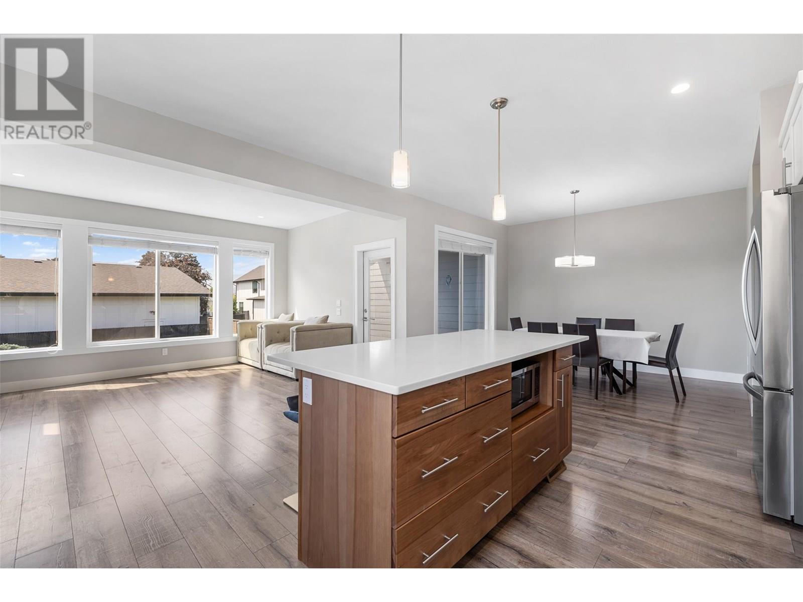 1753 Klo Road, Kelowna, British Columbia  V1W 3P3 - Photo 8 - 10351289