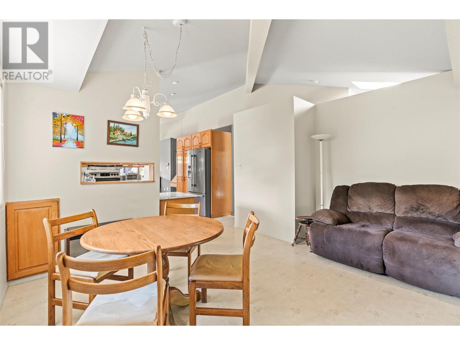 2804 25 Street, Vernon, British Columbia  V1T 4P9 - Photo 9 - 10348517