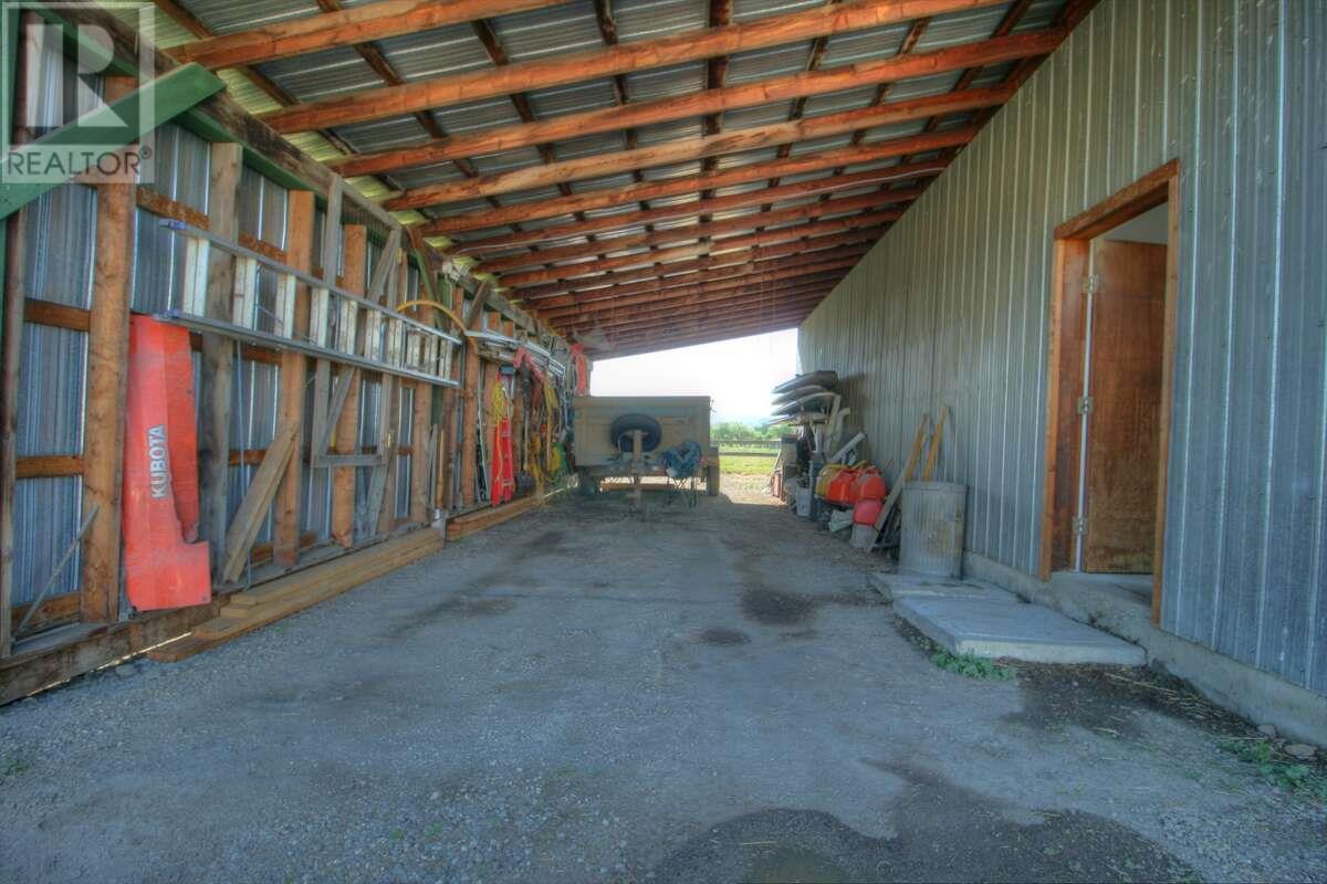 975 Mountview Road, Vernon, British Columbia  V1B 3A5 - Photo 32 - 10352031