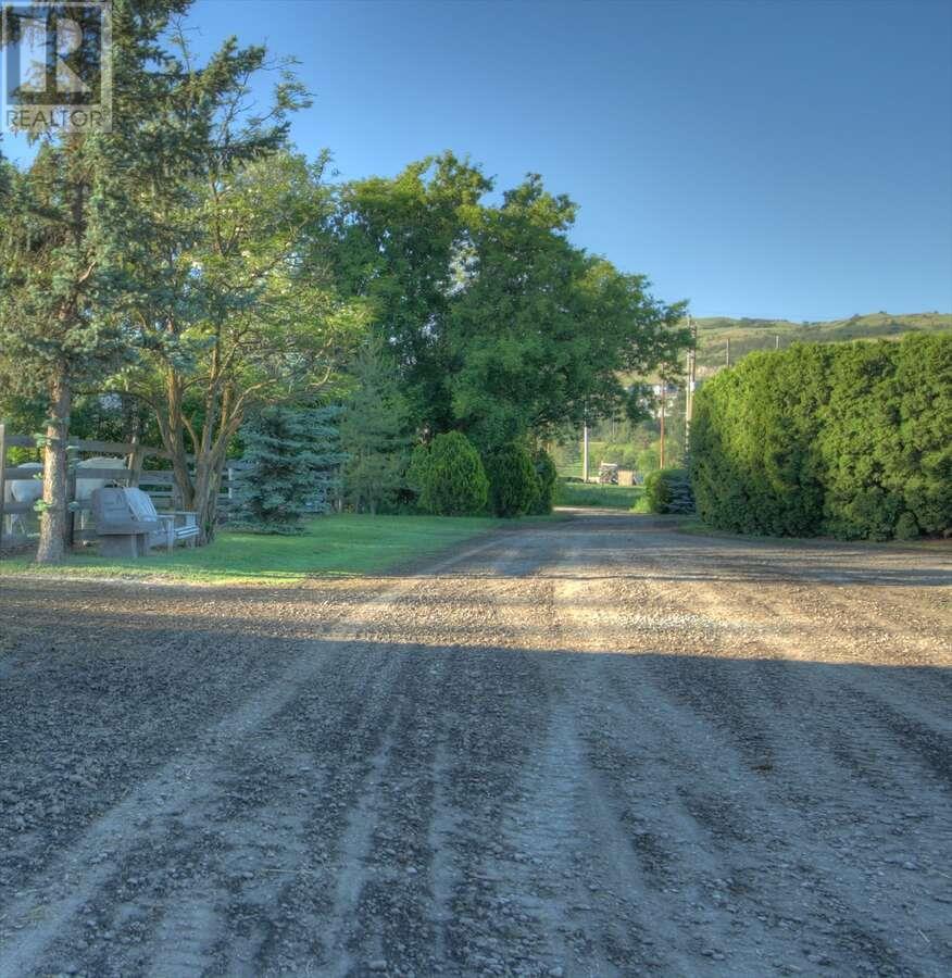 975 Mountview Road, Vernon, British Columbia  V1B 3A5 - Photo 45 - 10352031