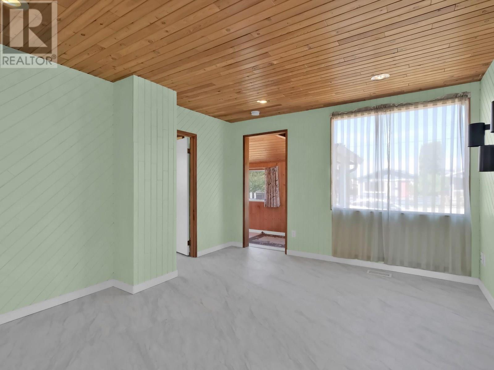 442 Edna Avenue, Penticton, British Columbia  V2A 2M2 - Photo 5 - 10352029